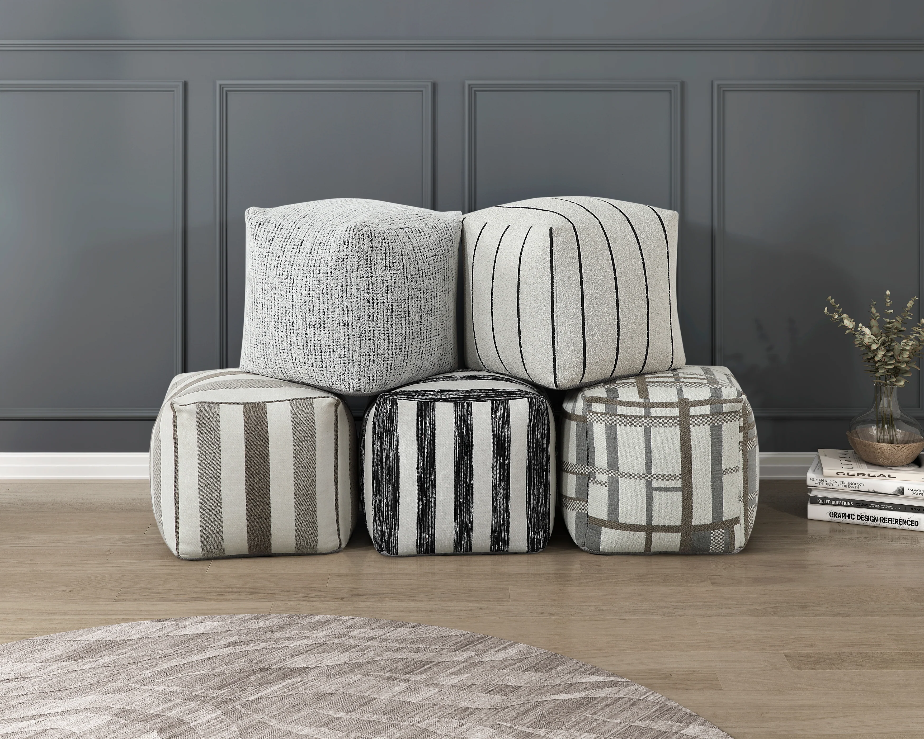 Avril Pouf in Black/White - P31015 - Image 4