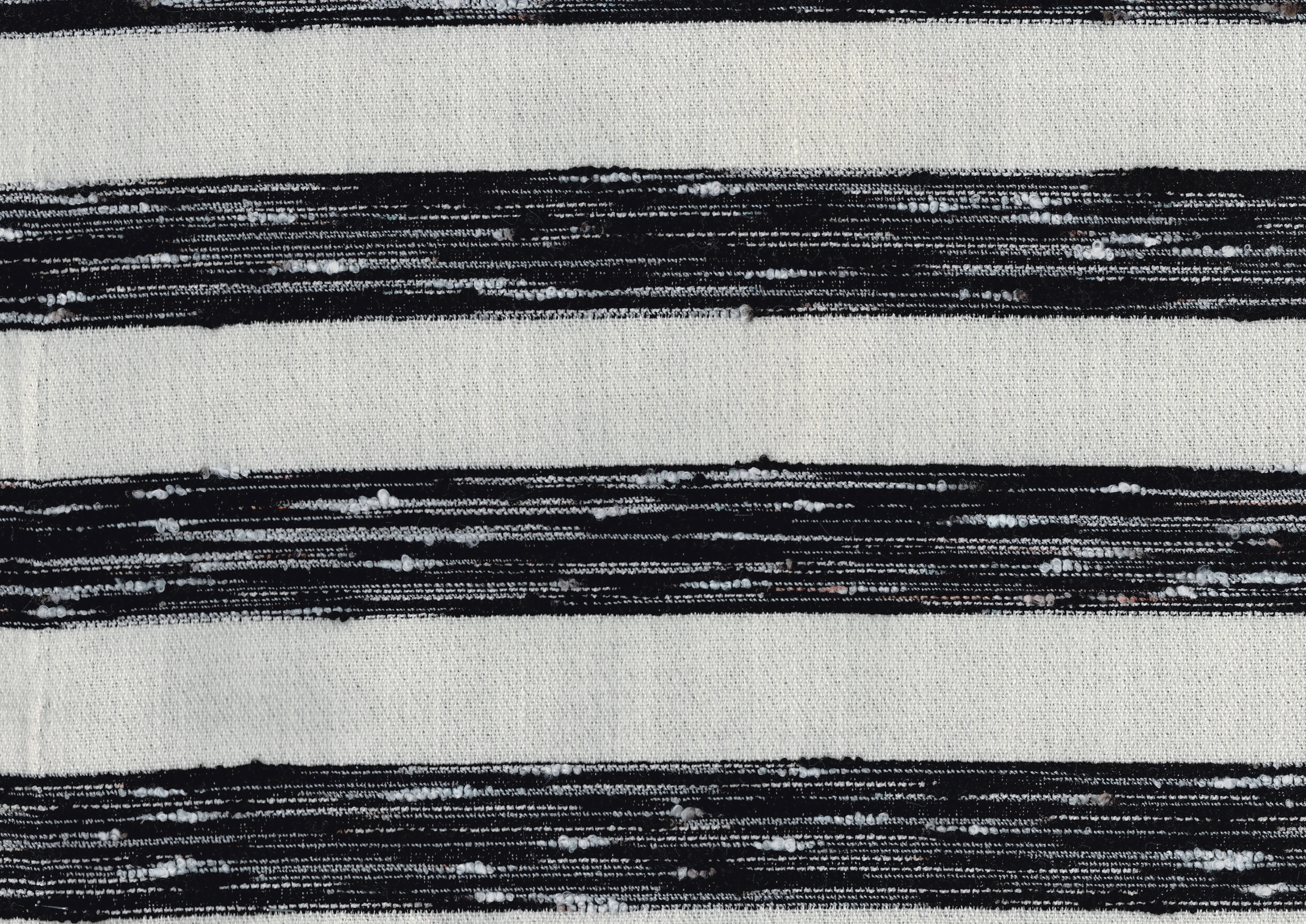 Avril Pouf in Black/White - P31015 - Image 5