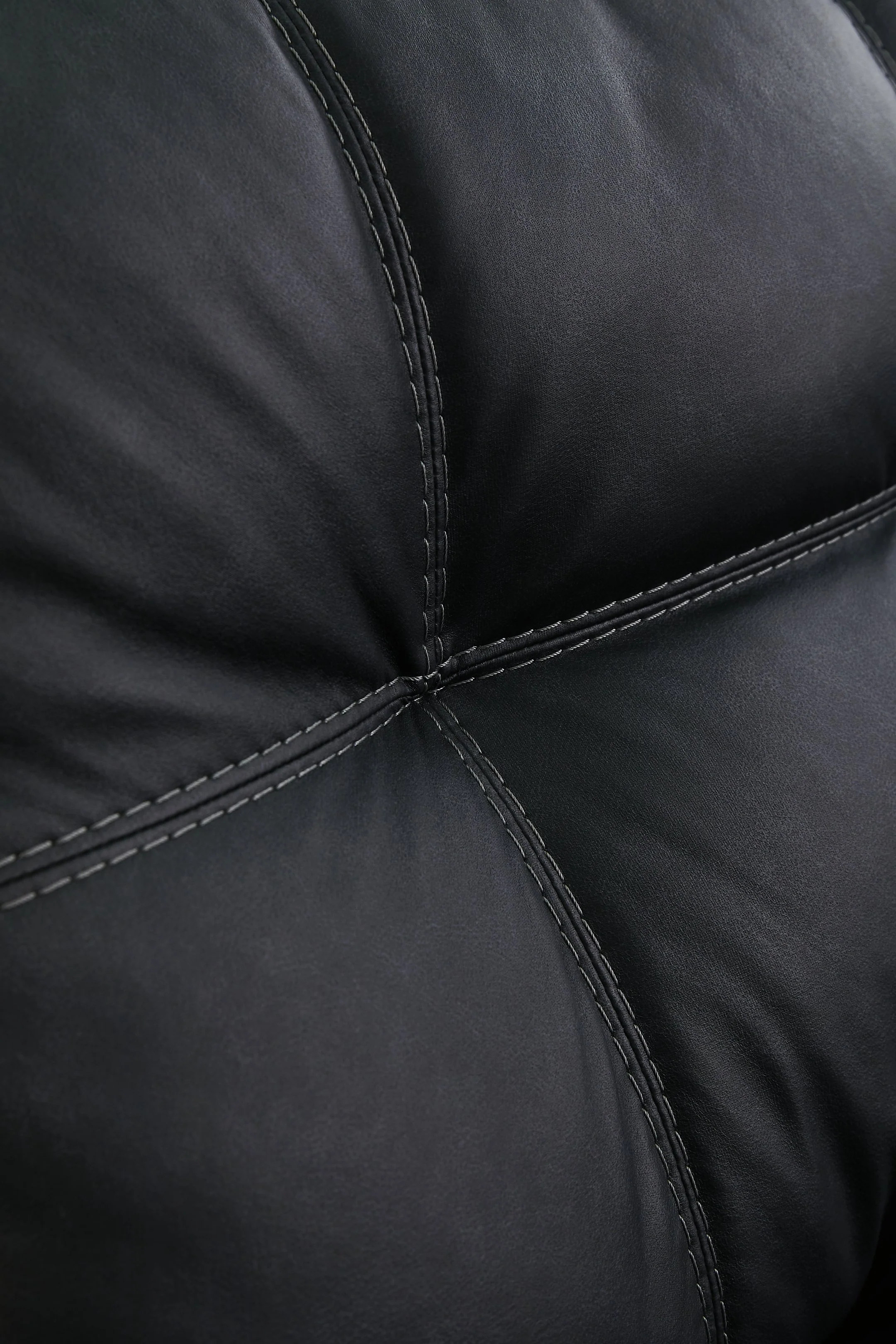 Barlin Mills Sectional with Chaise - Image 47