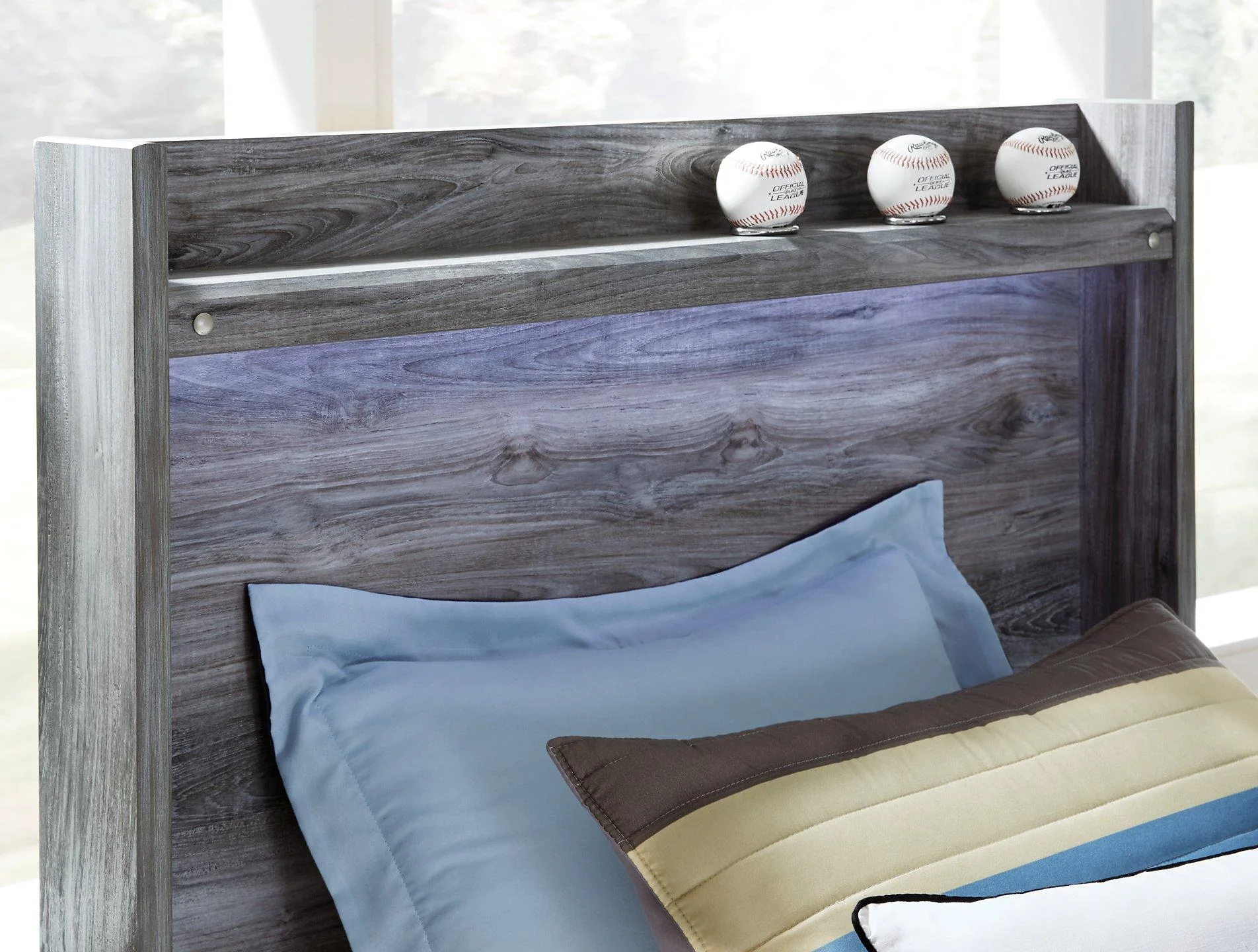 Baystorm Bed - Image 22