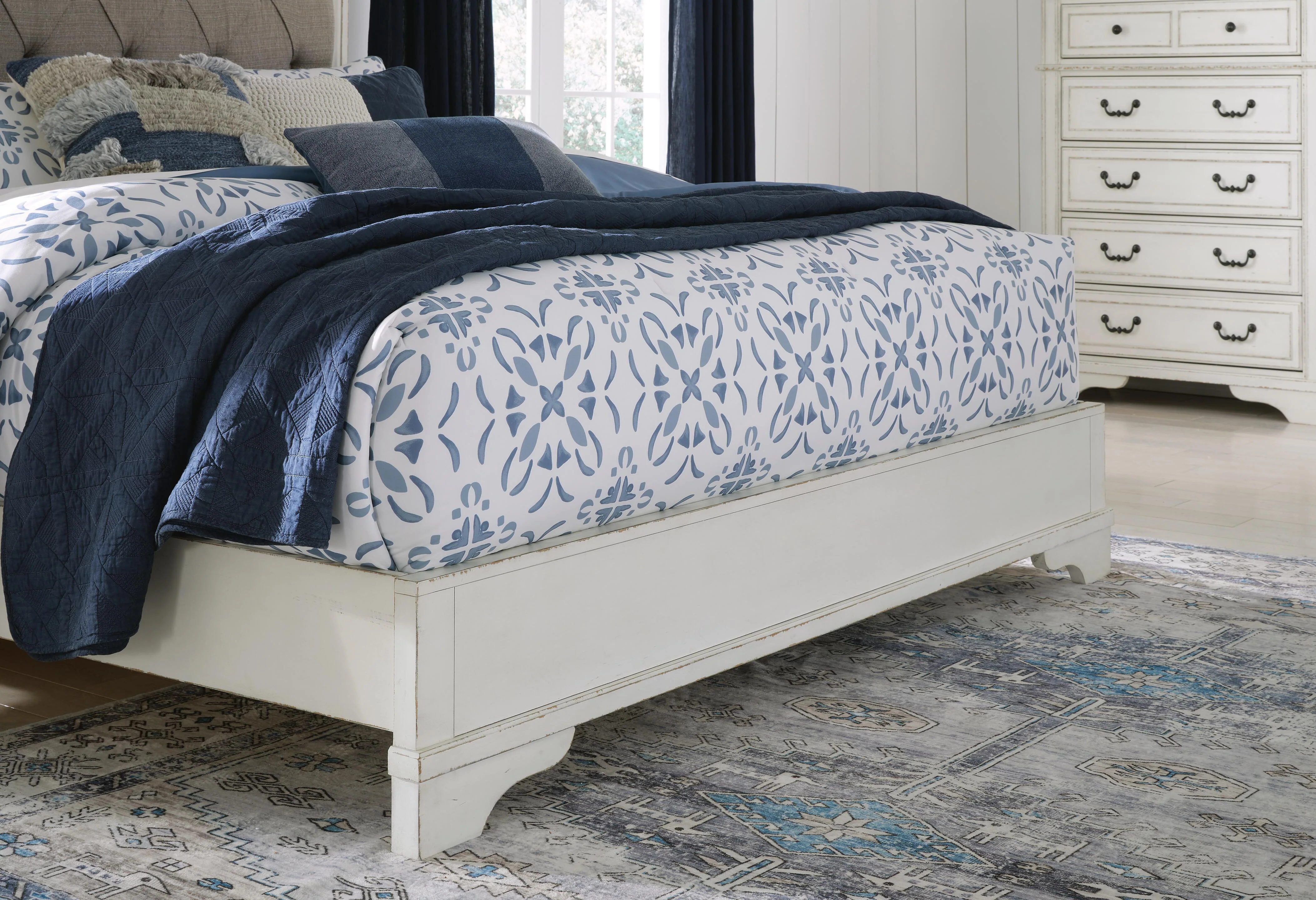 Blendon Queen Upholstered Bed - Image 6