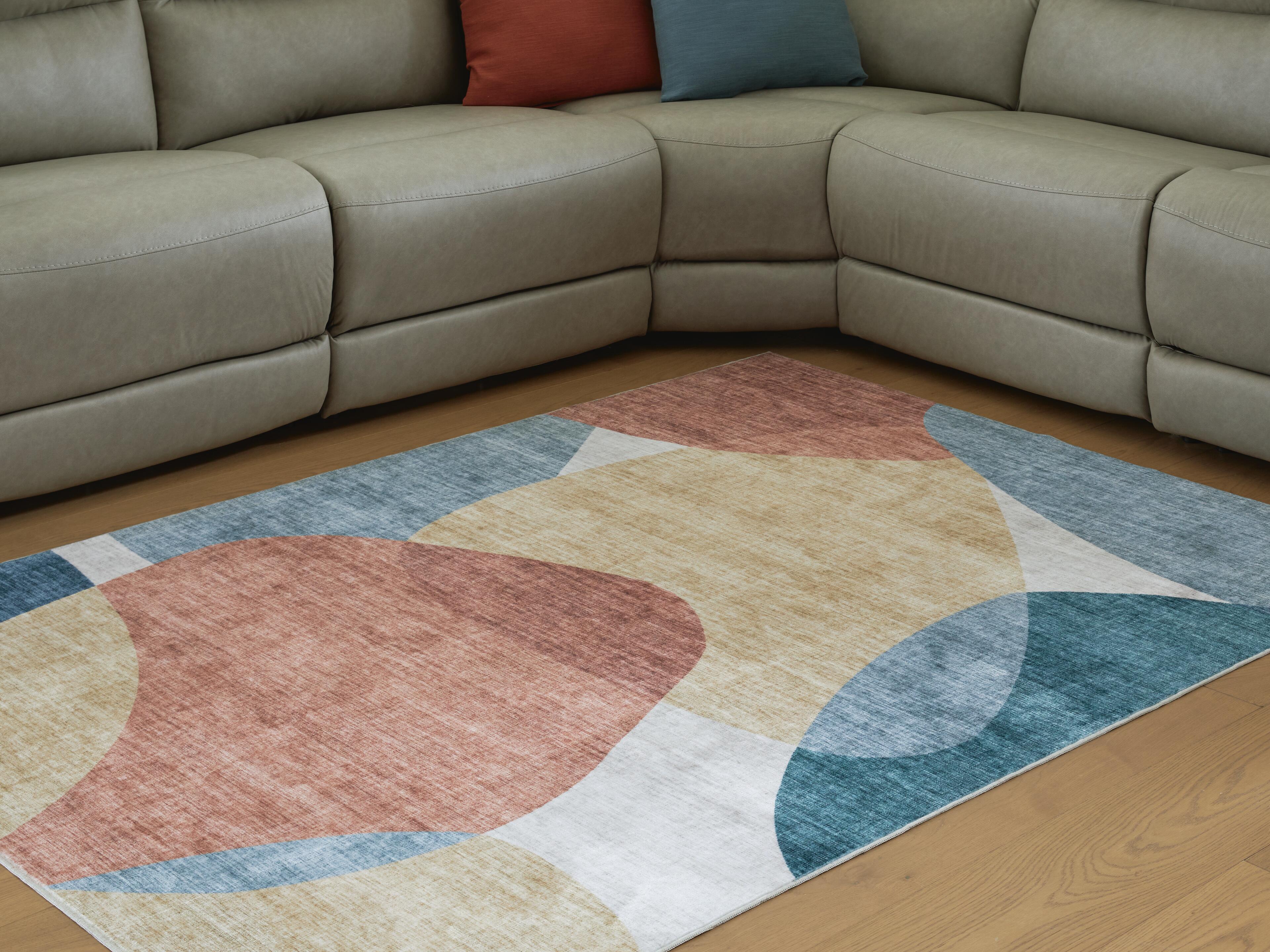 Chanleigh Washable 5' x 7' Area Rug - Image 2