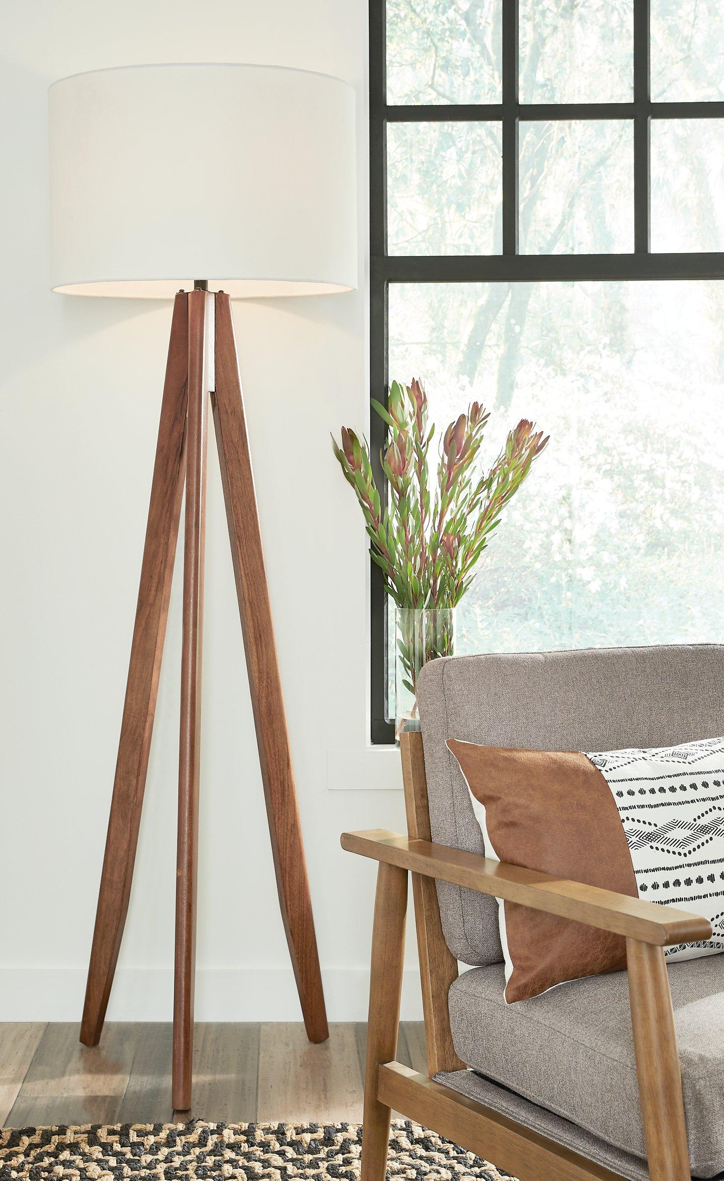 Dallson Floor Lamp - Image 2