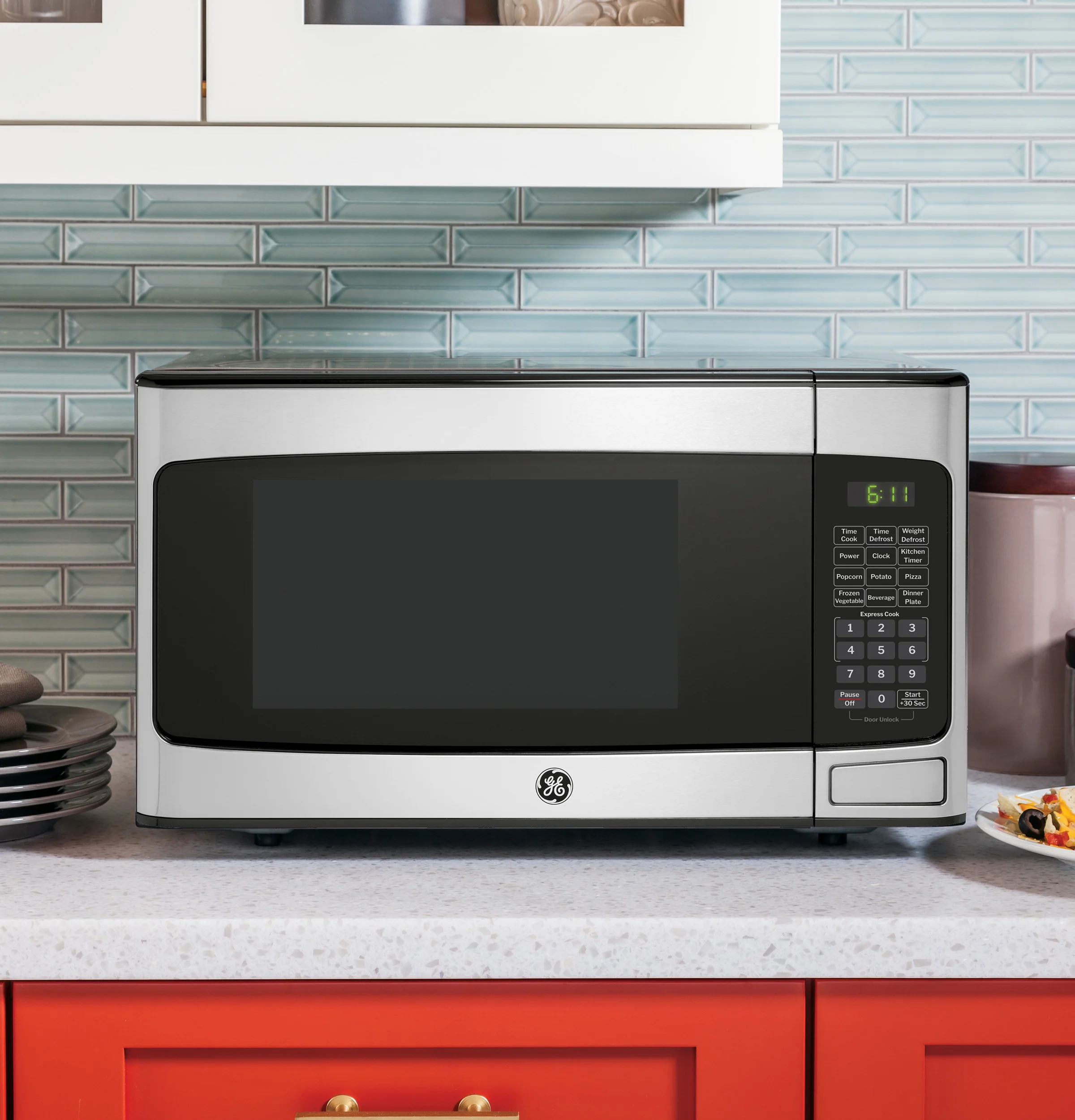 GE® 1.1 Cu. Ft. Capacity Countertop Microwave Oven GCST11X1WSS - Image 4