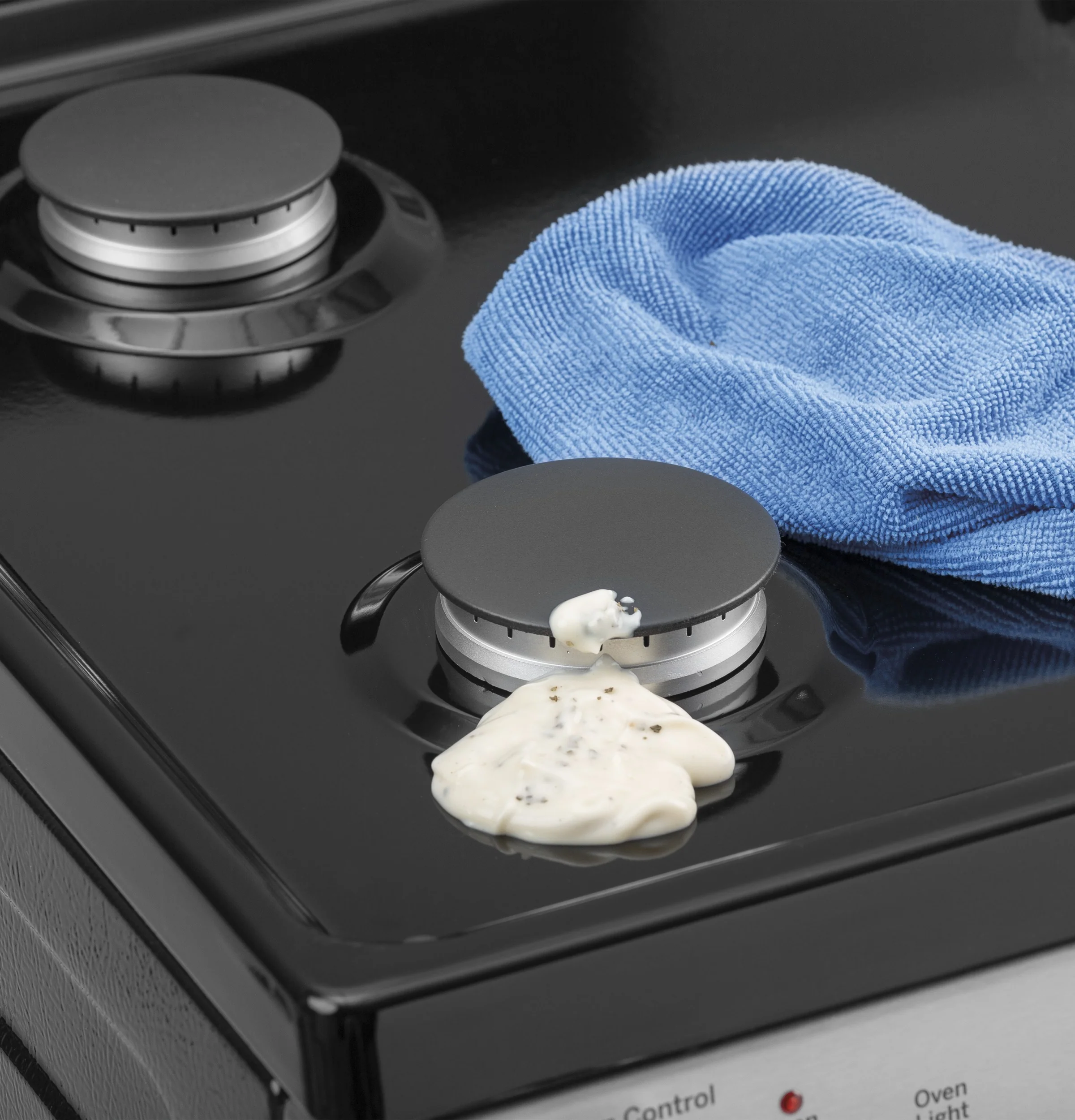 GE® 24"  Steam Clean Free-Standing/Slide-in Gas Range JGAS640RMSS - Image 10
