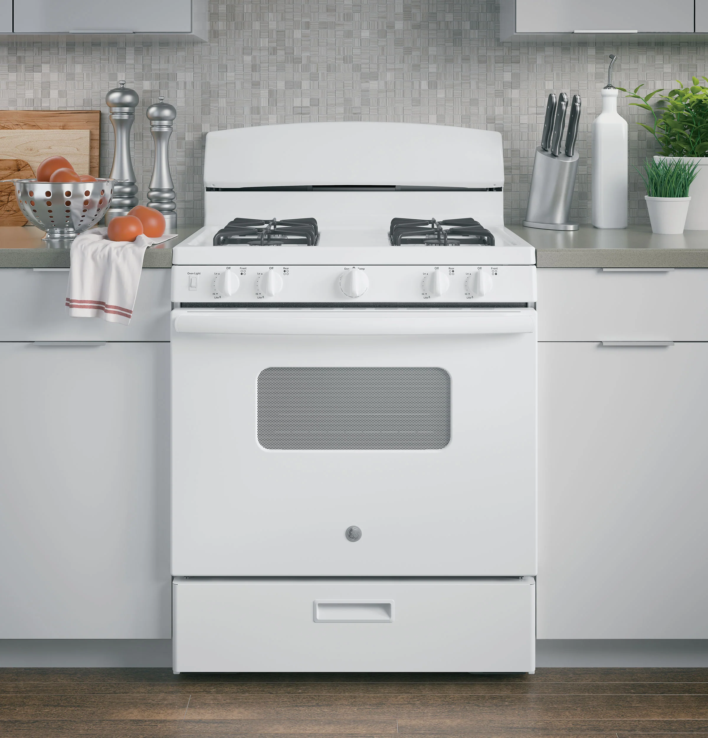 GE® 30" Free-Standing Front Control Gas Range JGBS10DEMWW - Image 7