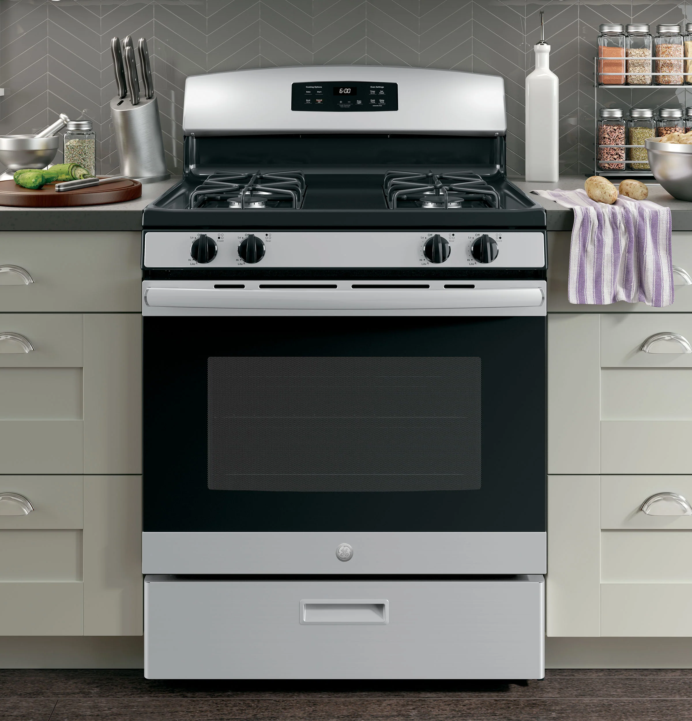 GE® 30" Free-Standing Gas Range JGBS60REKSS - Image 5