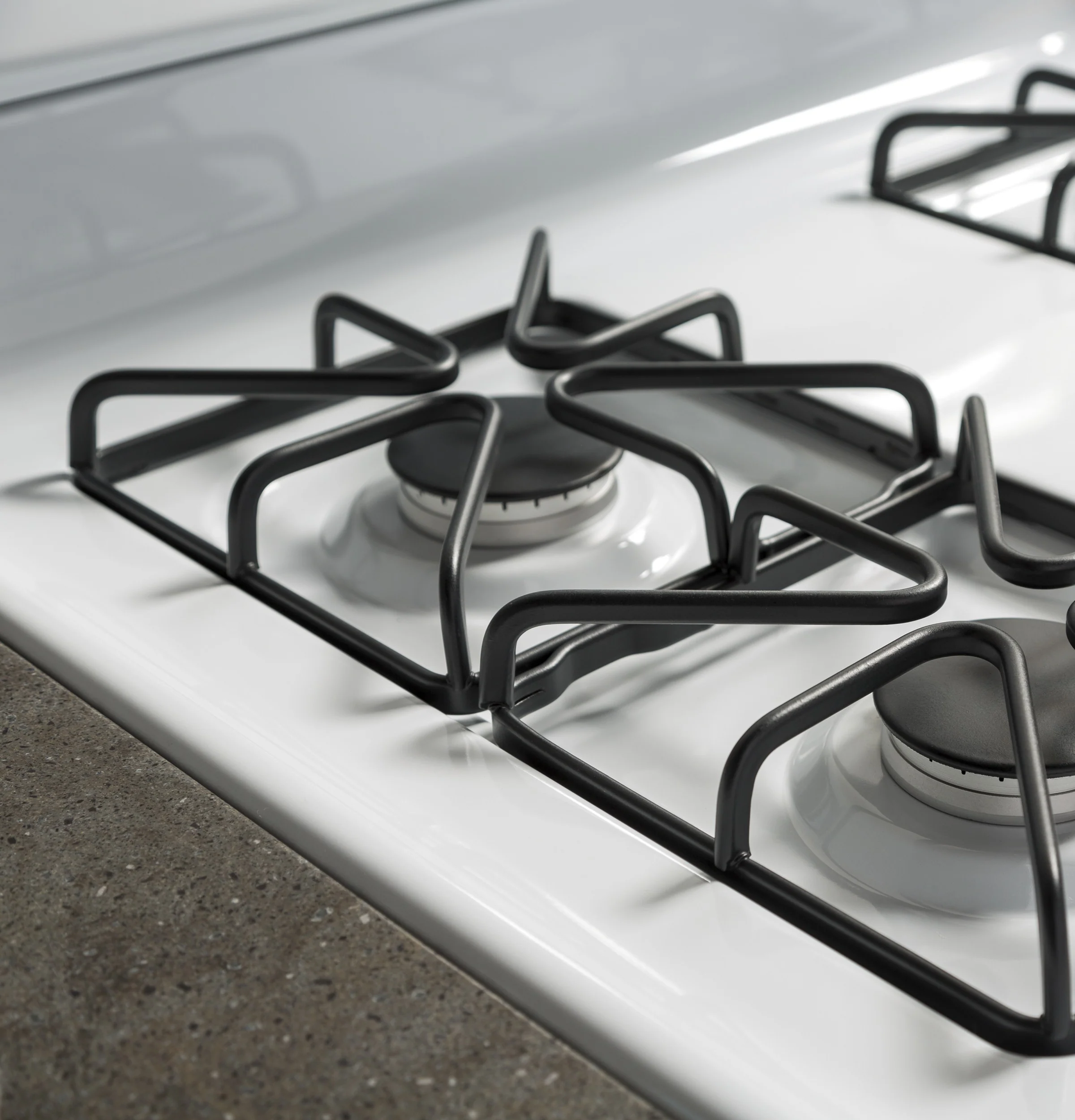 GE® 30" Free-Standing Gas Range JGBS60DEKWW - Image 8