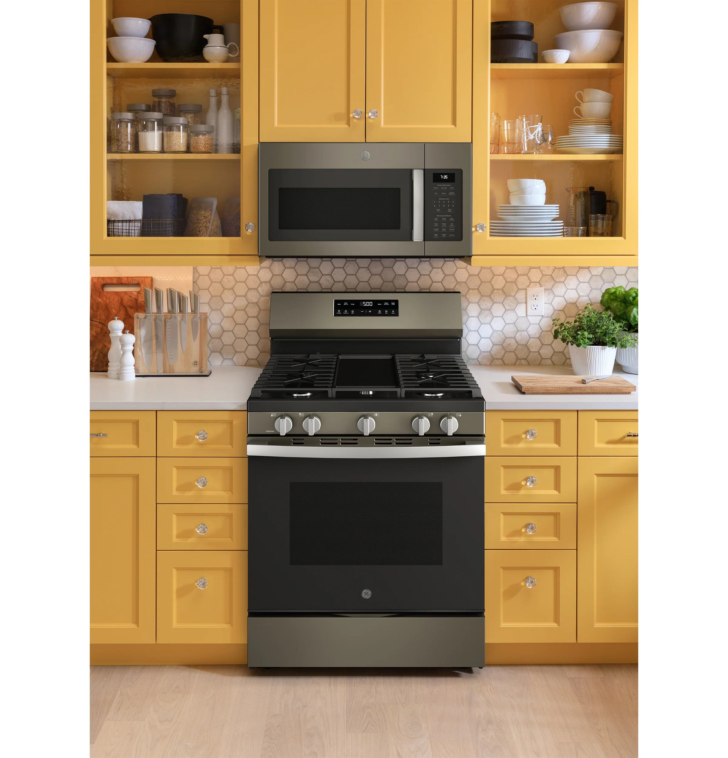 GE® 30" Free-Standing Gas Range with Crisp Mode GGF500PVES - Image 11