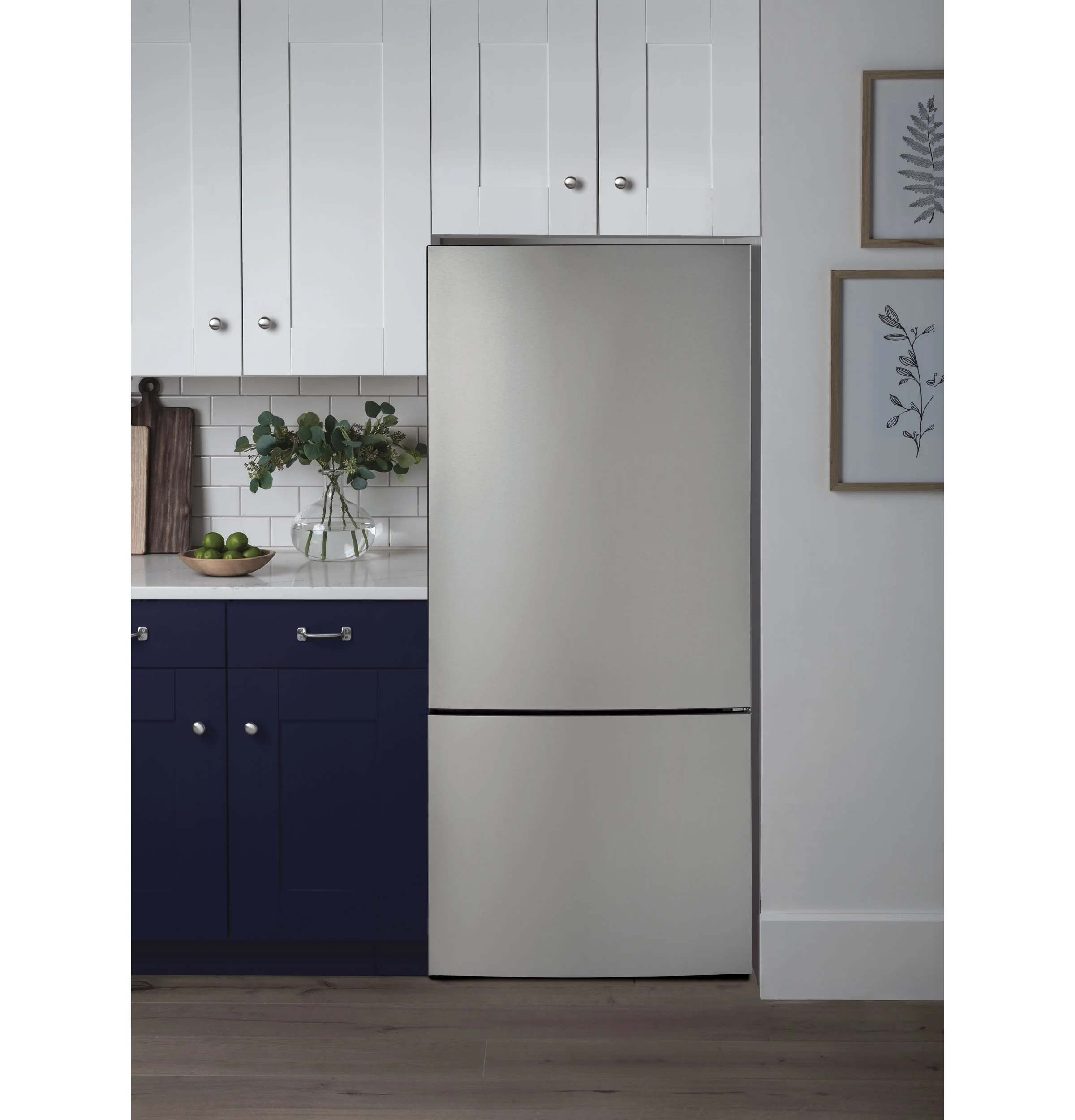 GE® ENERGY STAR® 17.7 Cu. Ft. Counter-Depth Bottom-Freezer Refrigerator GBE17HYRFS - Image 10