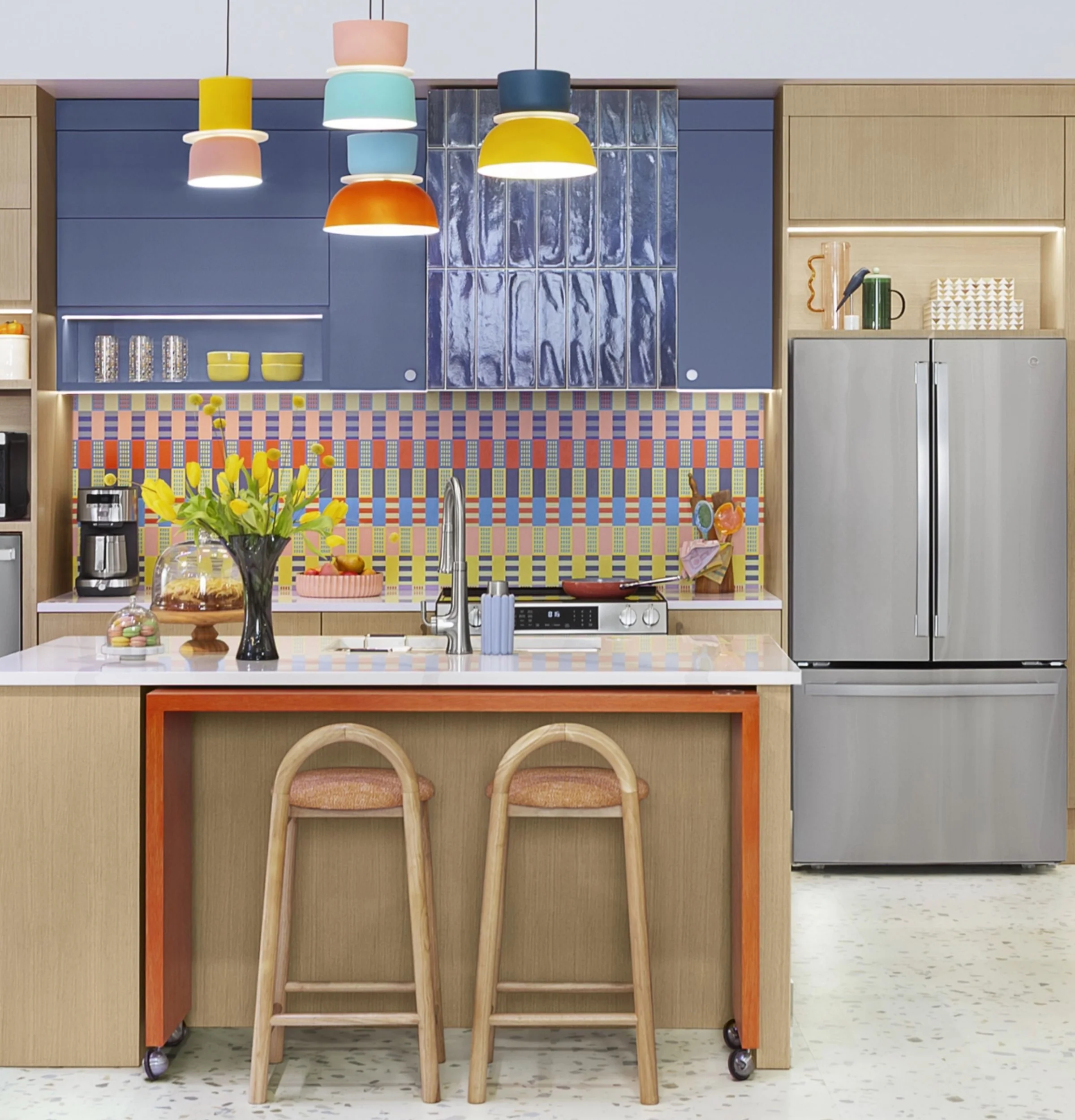 GE® ENERGY STAR® 21.9 Cu. Ft. Fingerprint Resistant Counter-Depth French-Door Refrigerator GWE22JYMFS - Image 9