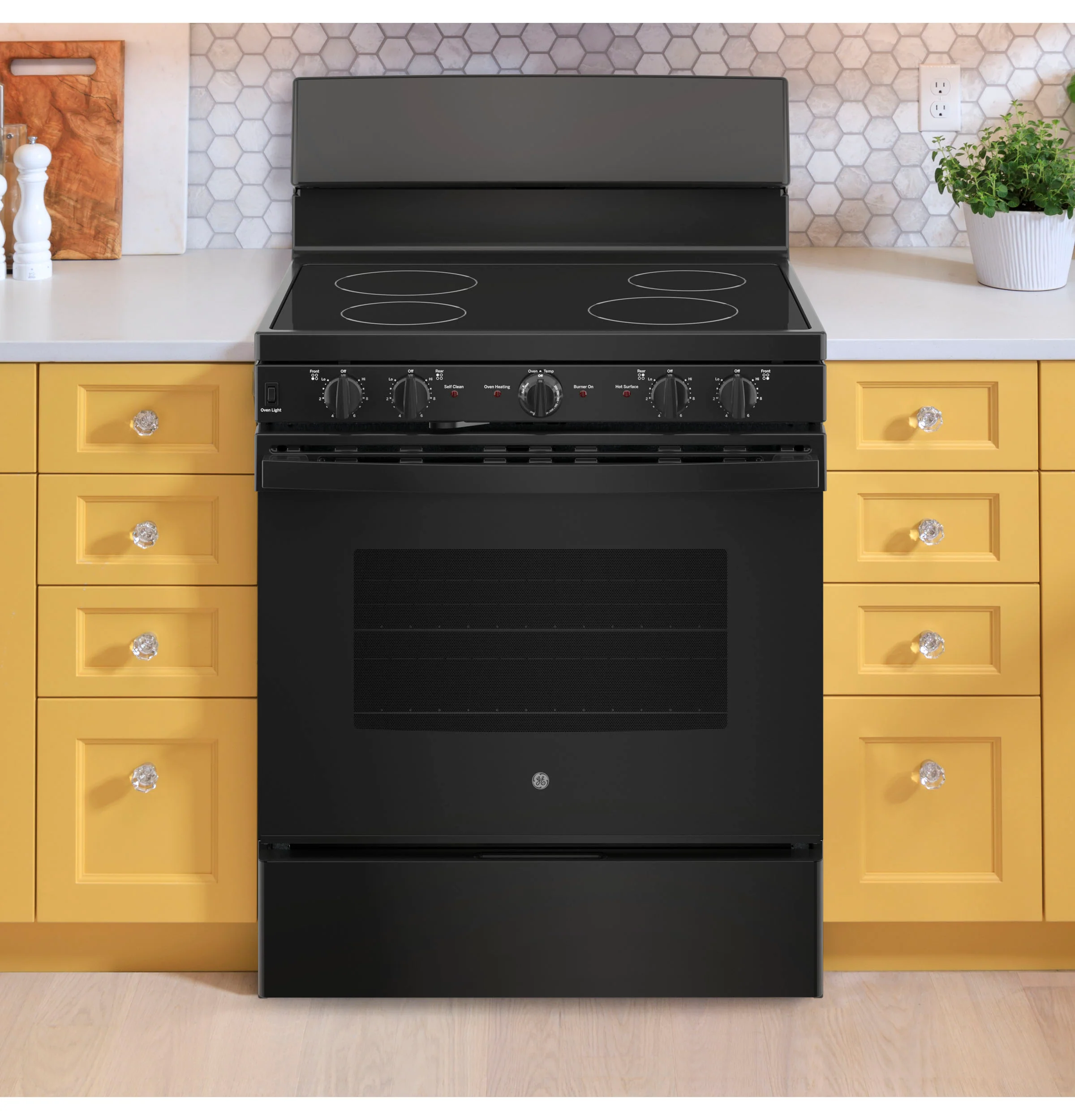 GE® ENERGY STAR® 30” Free-Standing Electric Radiant Smooth Cooktop Range JB480DYBB - Image 7