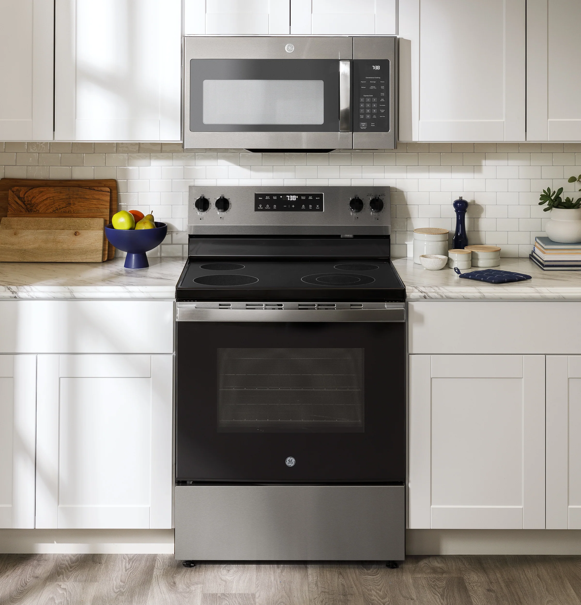GE ENERGY STAR 30" Free-Standing Electric Range GRF400PVSS - Image 8