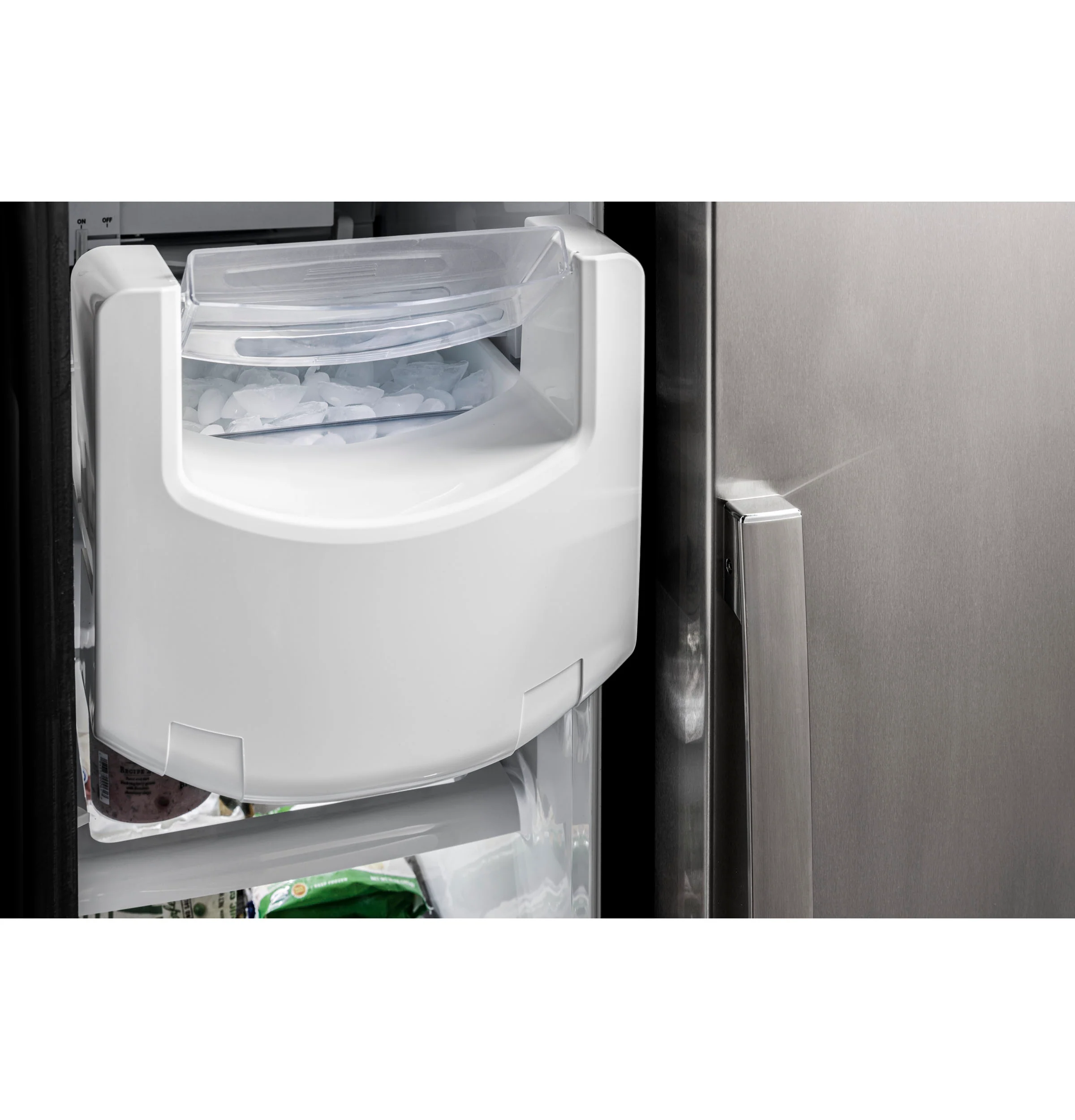 GE Profile™ ENERGY STAR® 25.3 Cu. Ft. Side-by-Side Refrigerator PSE25KYHFS - Image 4