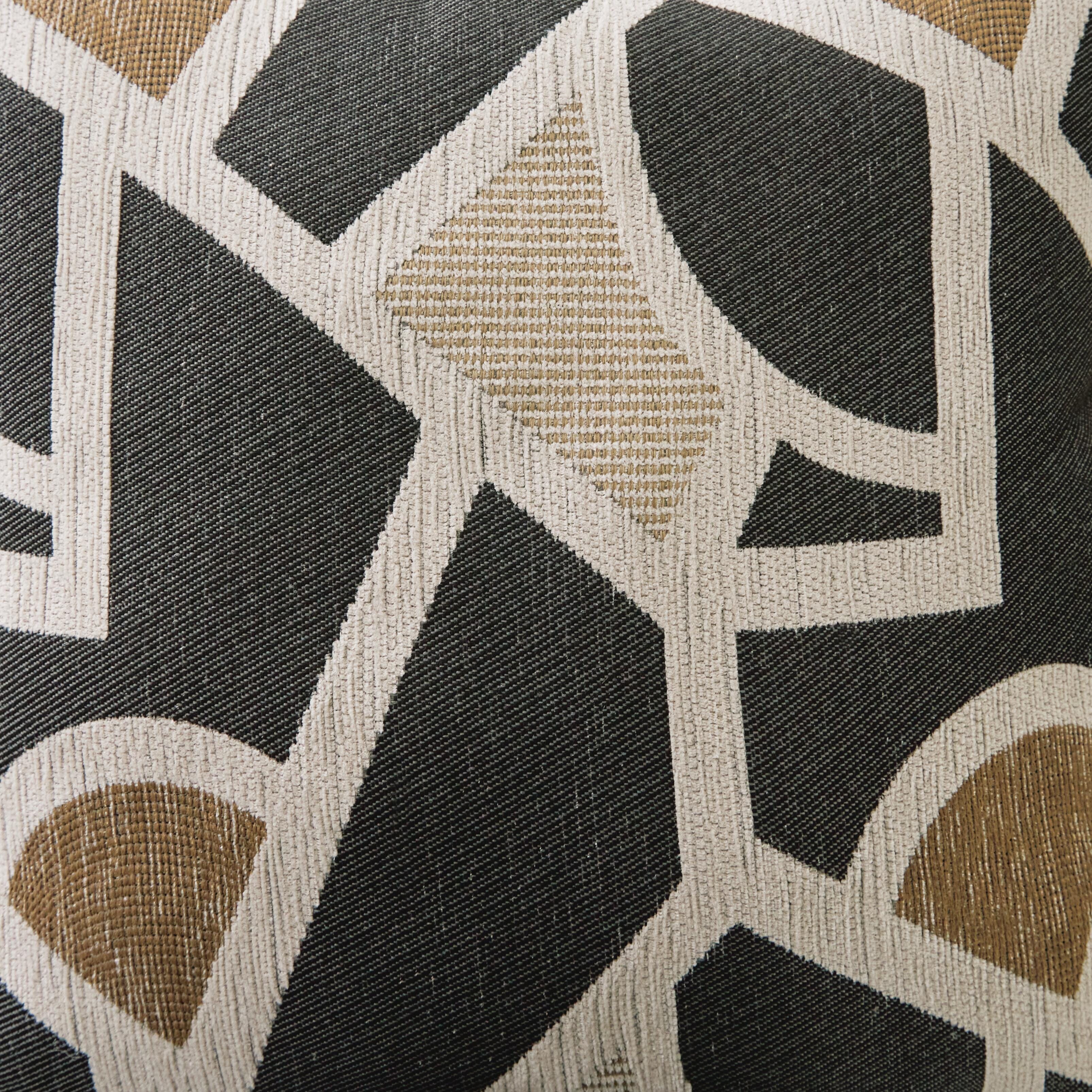 Heartcort Sofa - Image 8