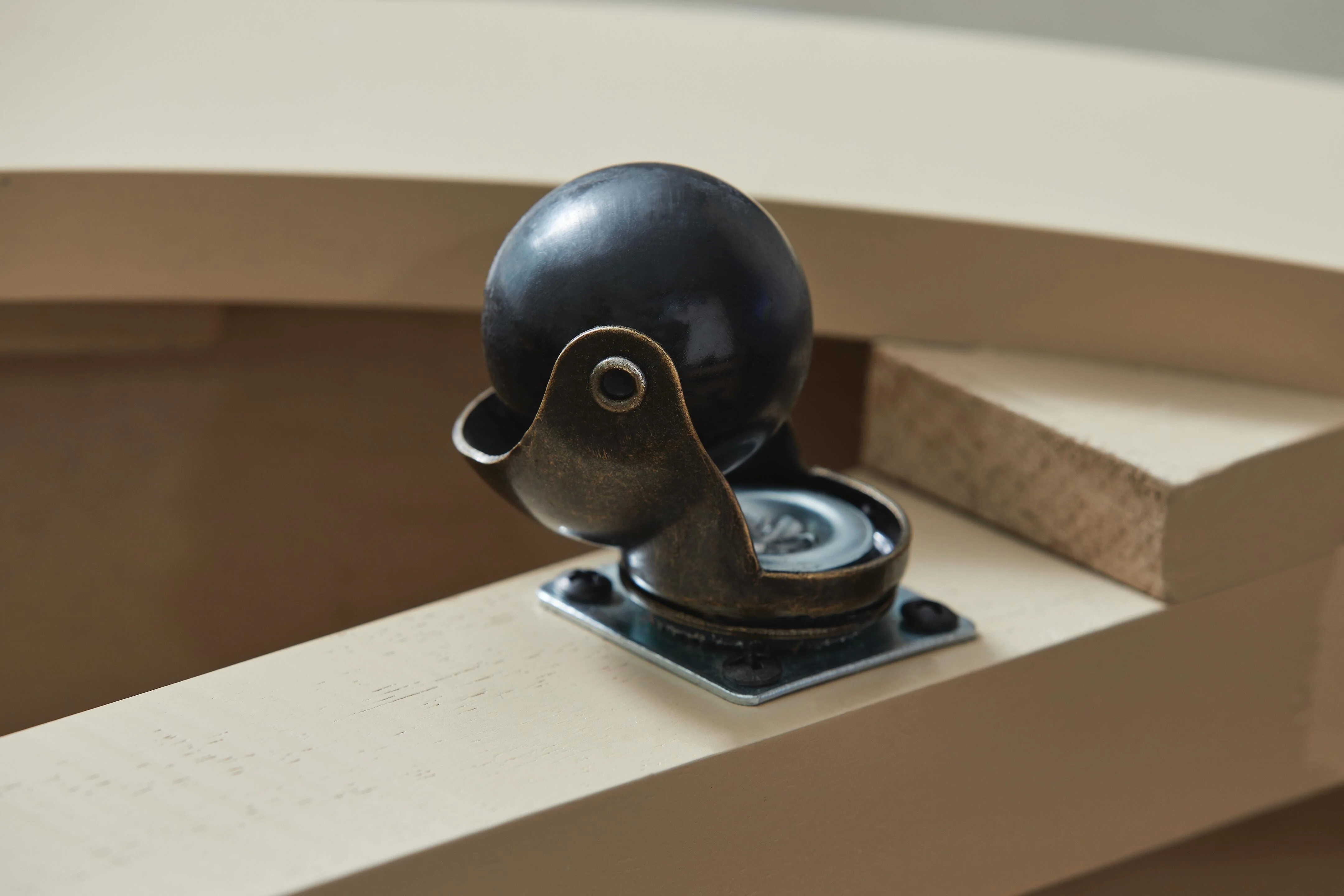 Jorielyn Coffee Table - Image 5