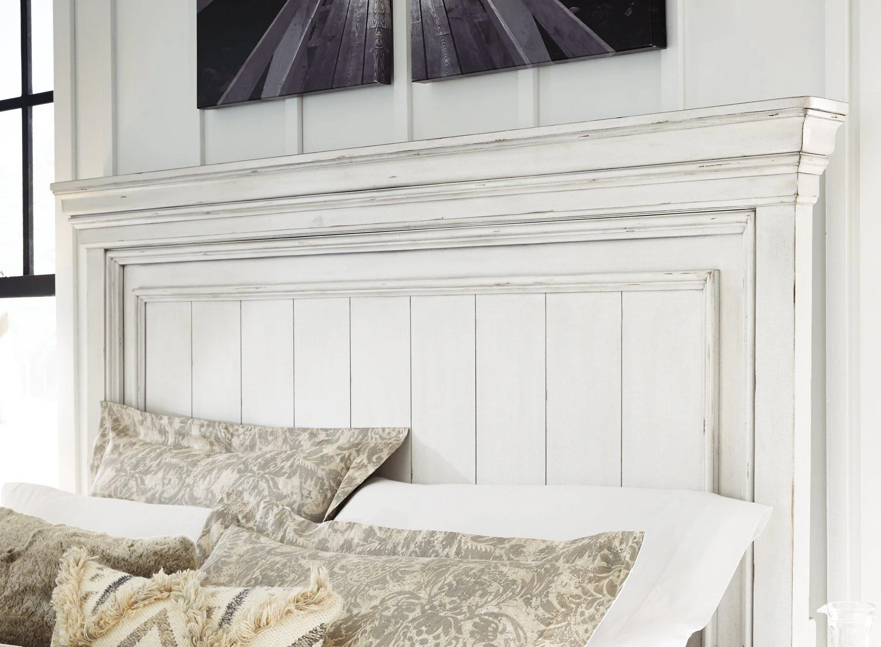 Kanwyn Bed with Storage Bench - Image 8