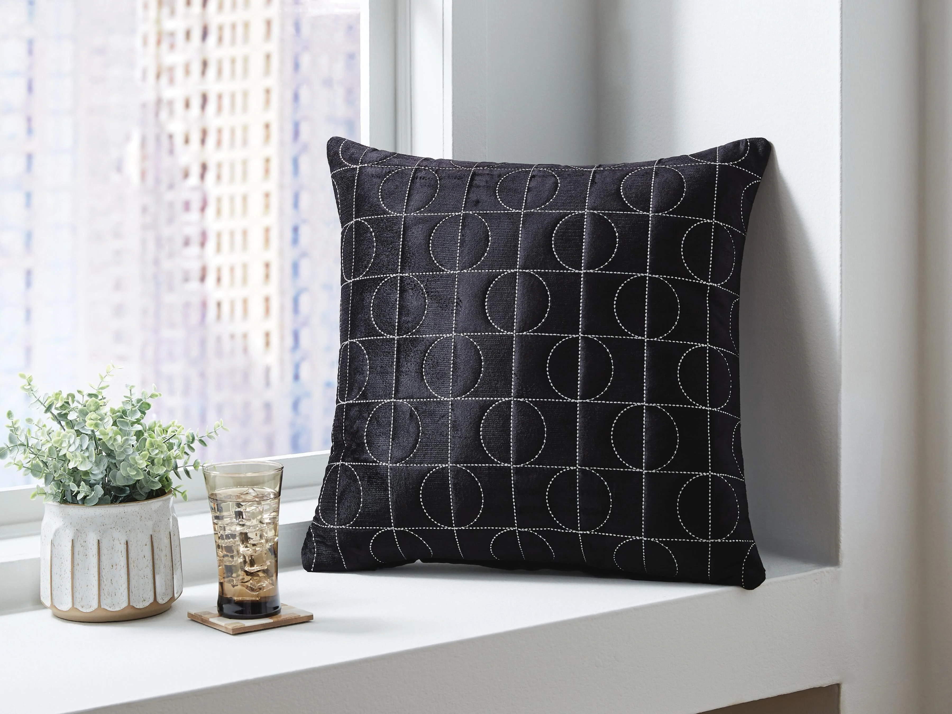 Kydner Pillow (Set of 4) - Image 7