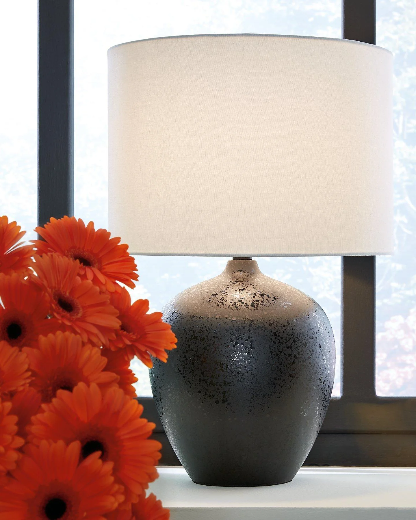 Ladstow Table Lamp - Image 2