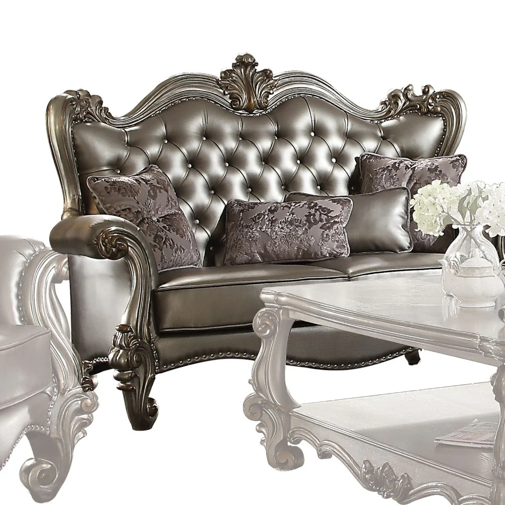 Loveseat w/4 Pillows