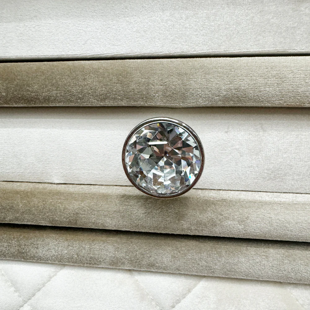 Lucienne Nightstand - Image 8