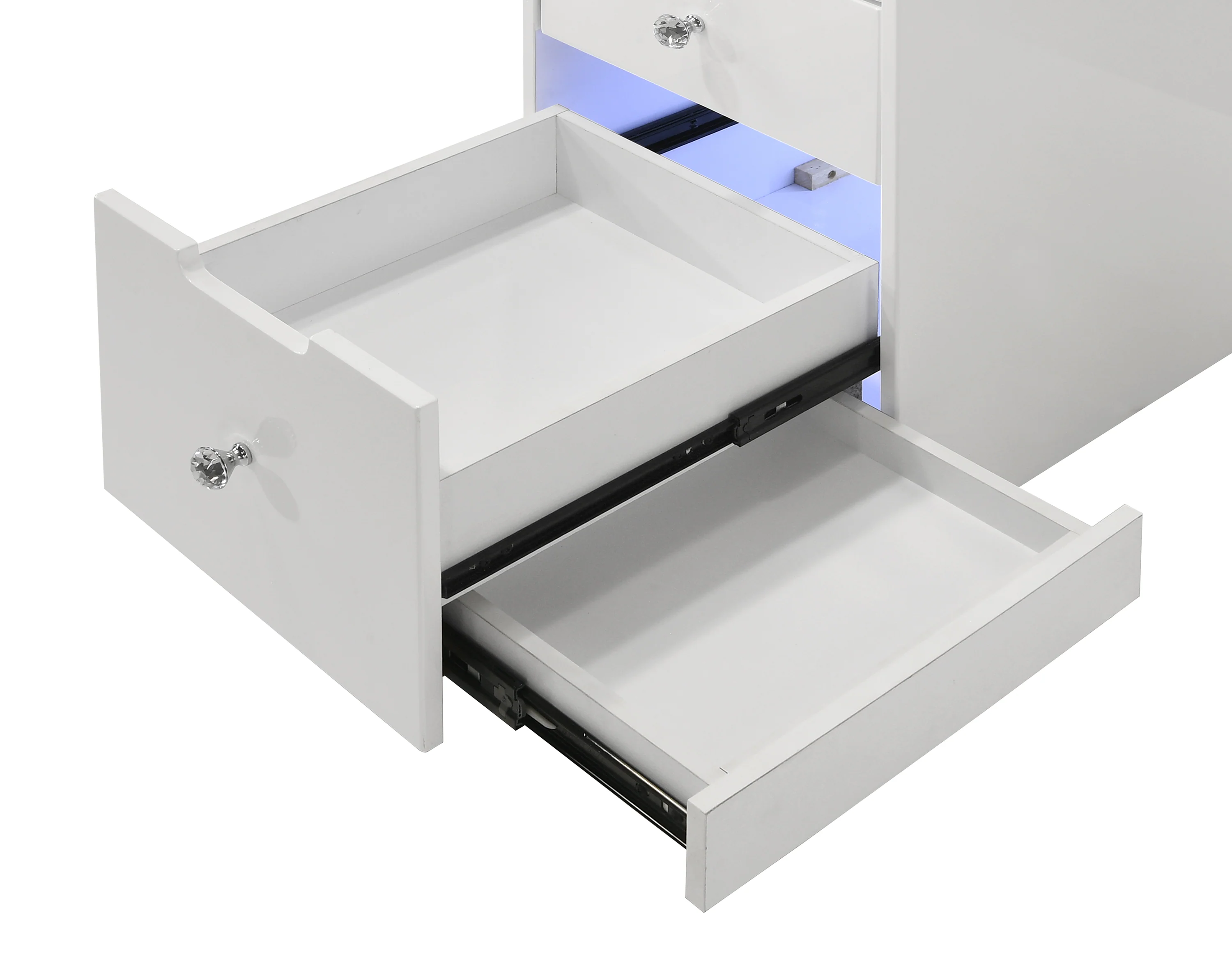 Luxo Vanity Set - Image 12
