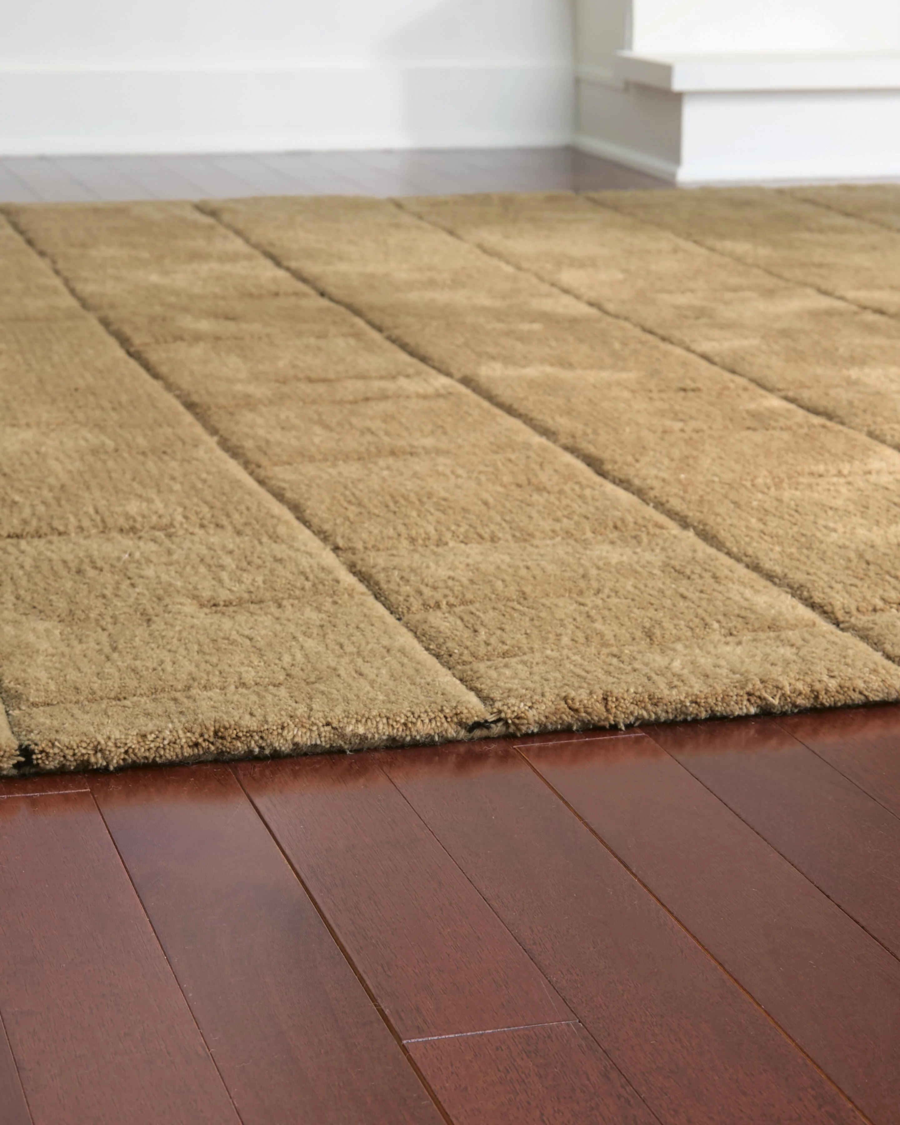 Luzmont Rug - Image 5