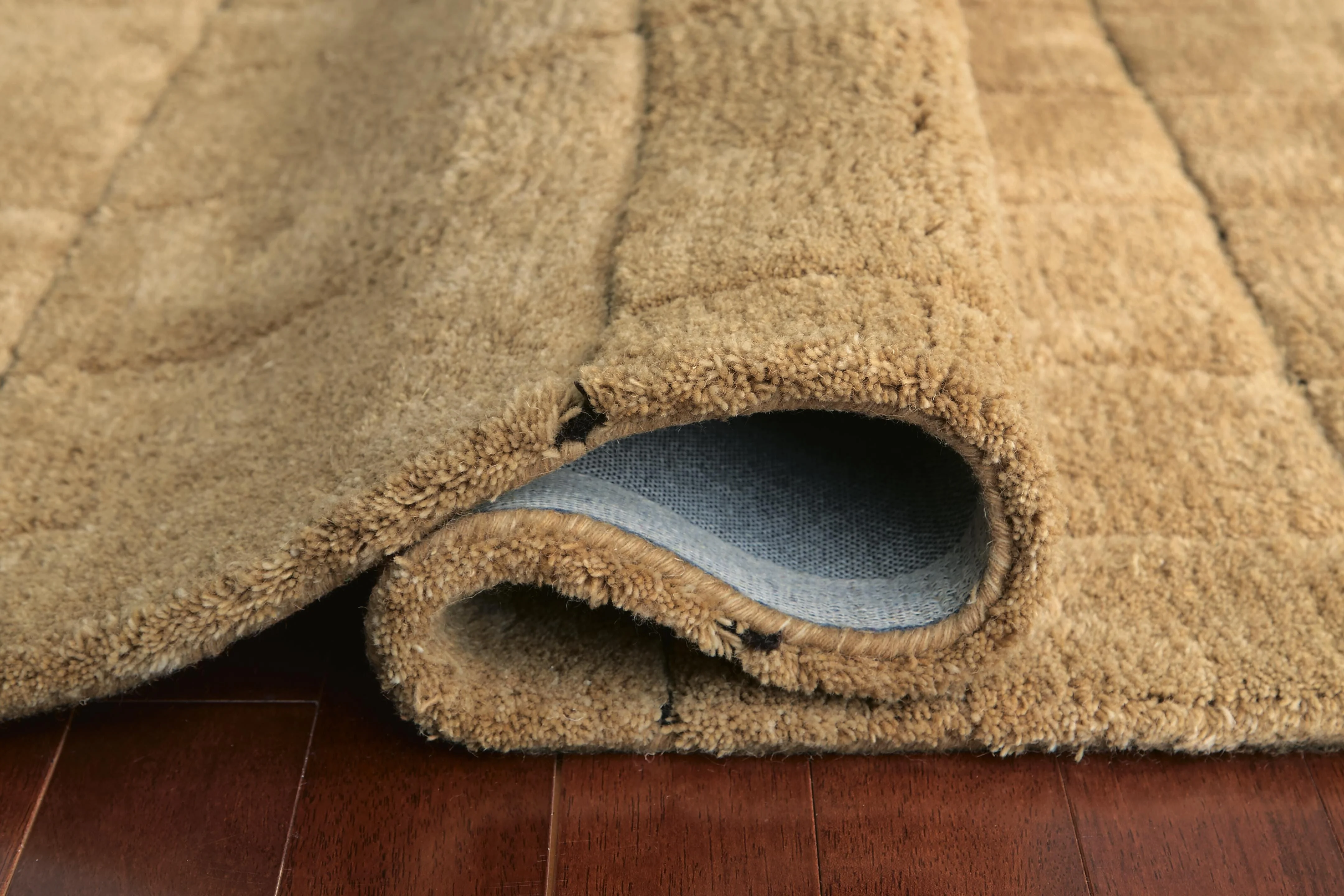 Luzmont Rug - Image 6