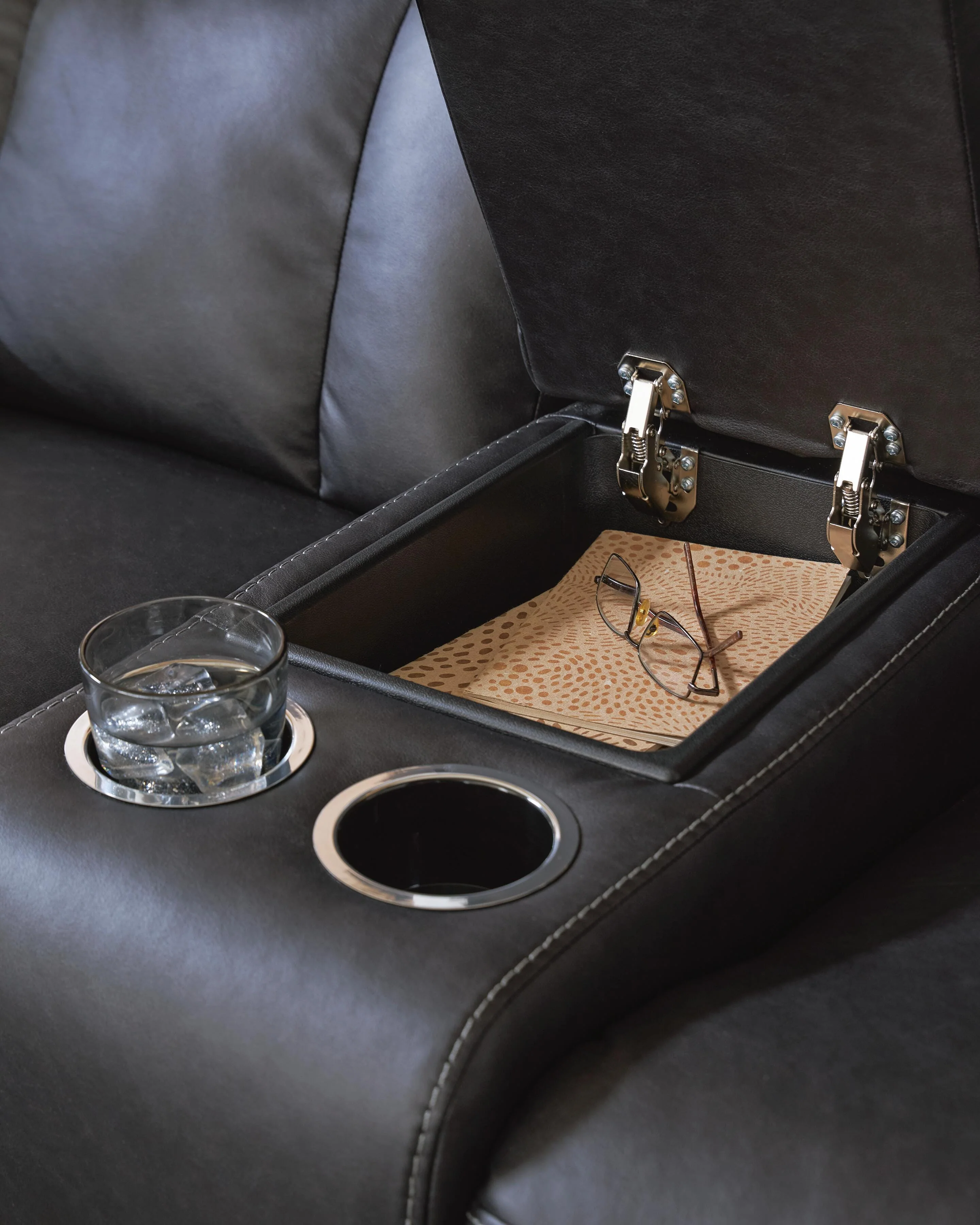 Mackmenville Reclining Loveseat with Console - Image 20