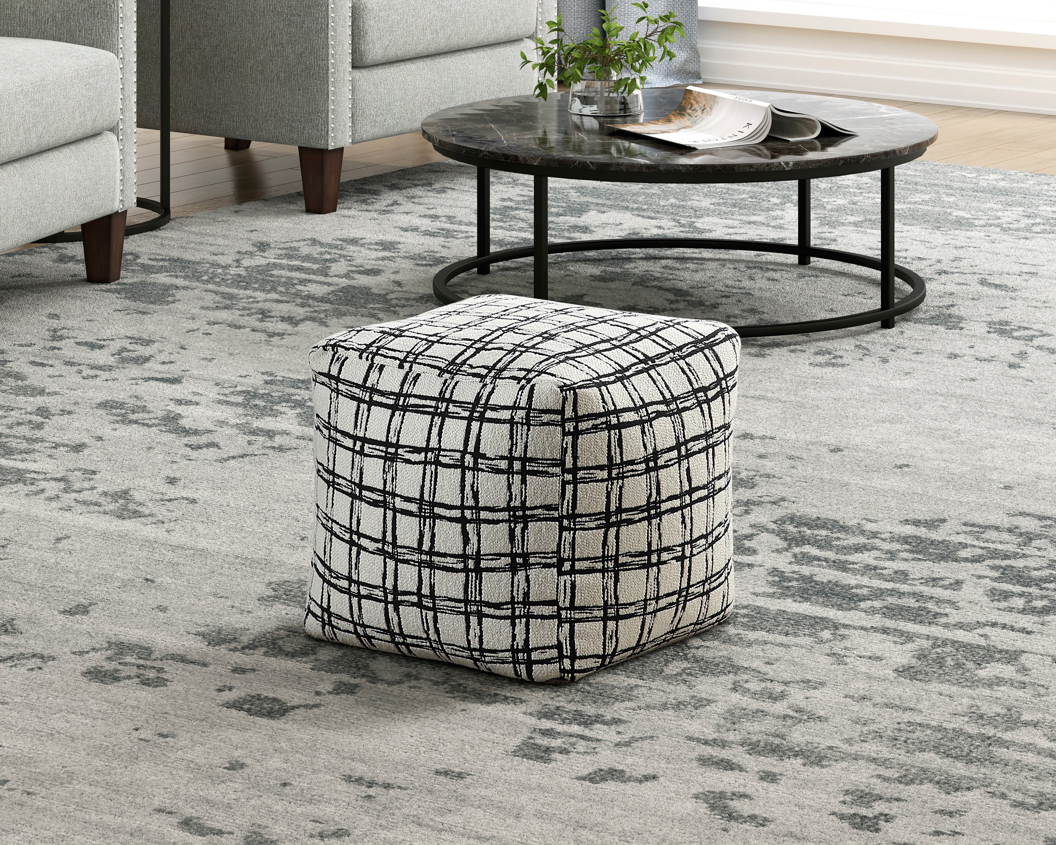 Misty Pouf in Black/White - P31014 - Image 3