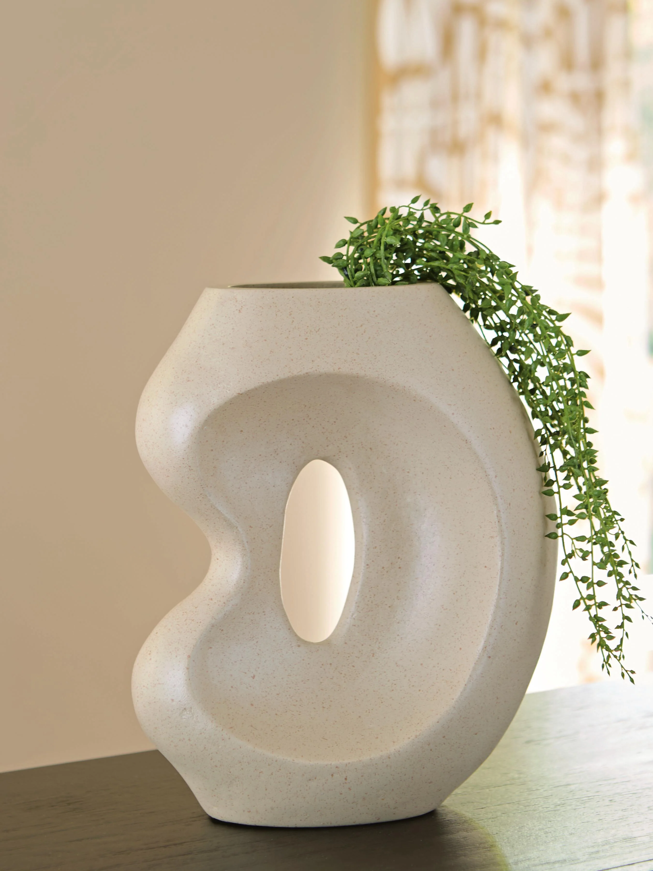 Odion Vase - Image 2