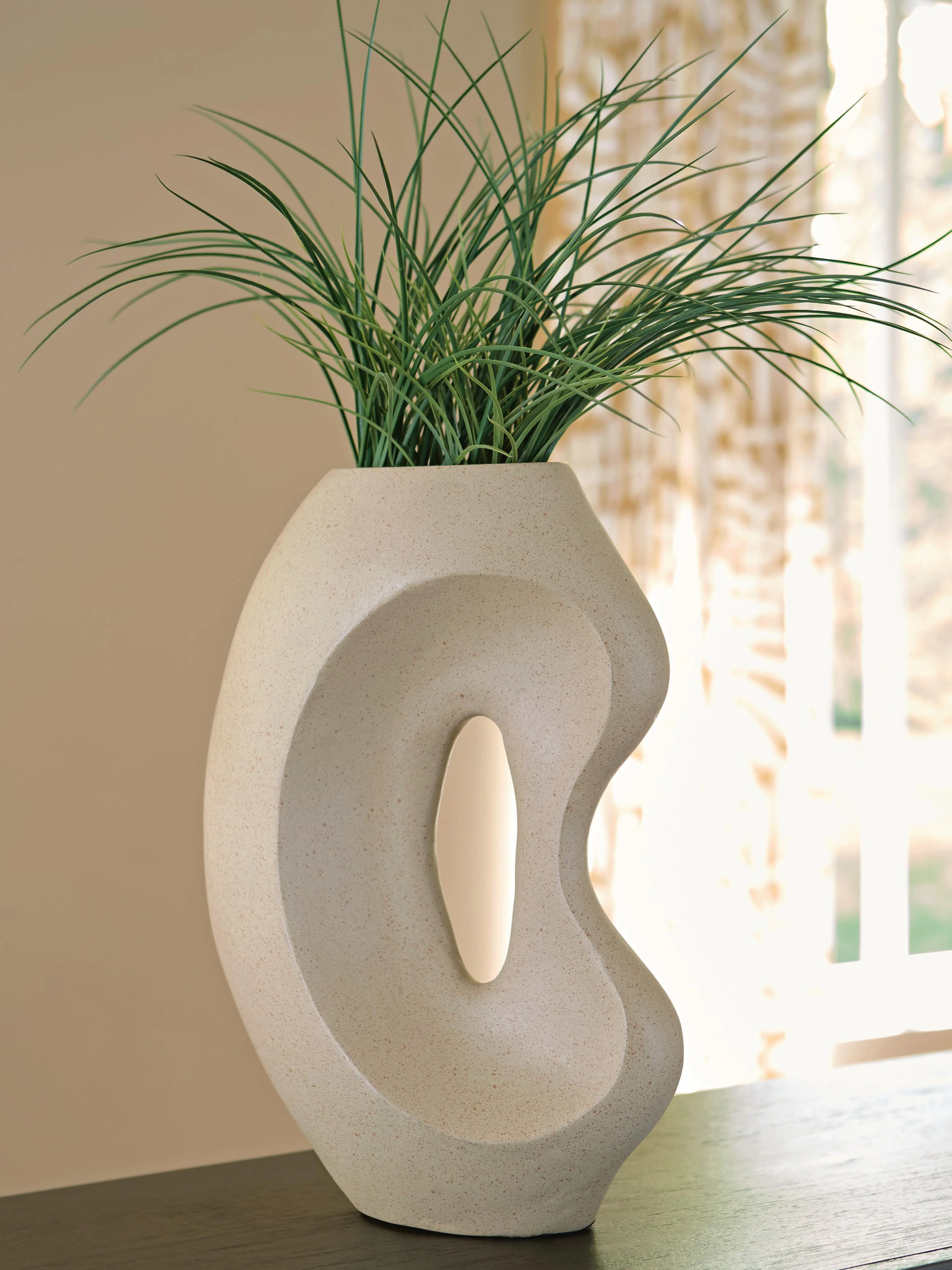 Odion Vase - Image 7