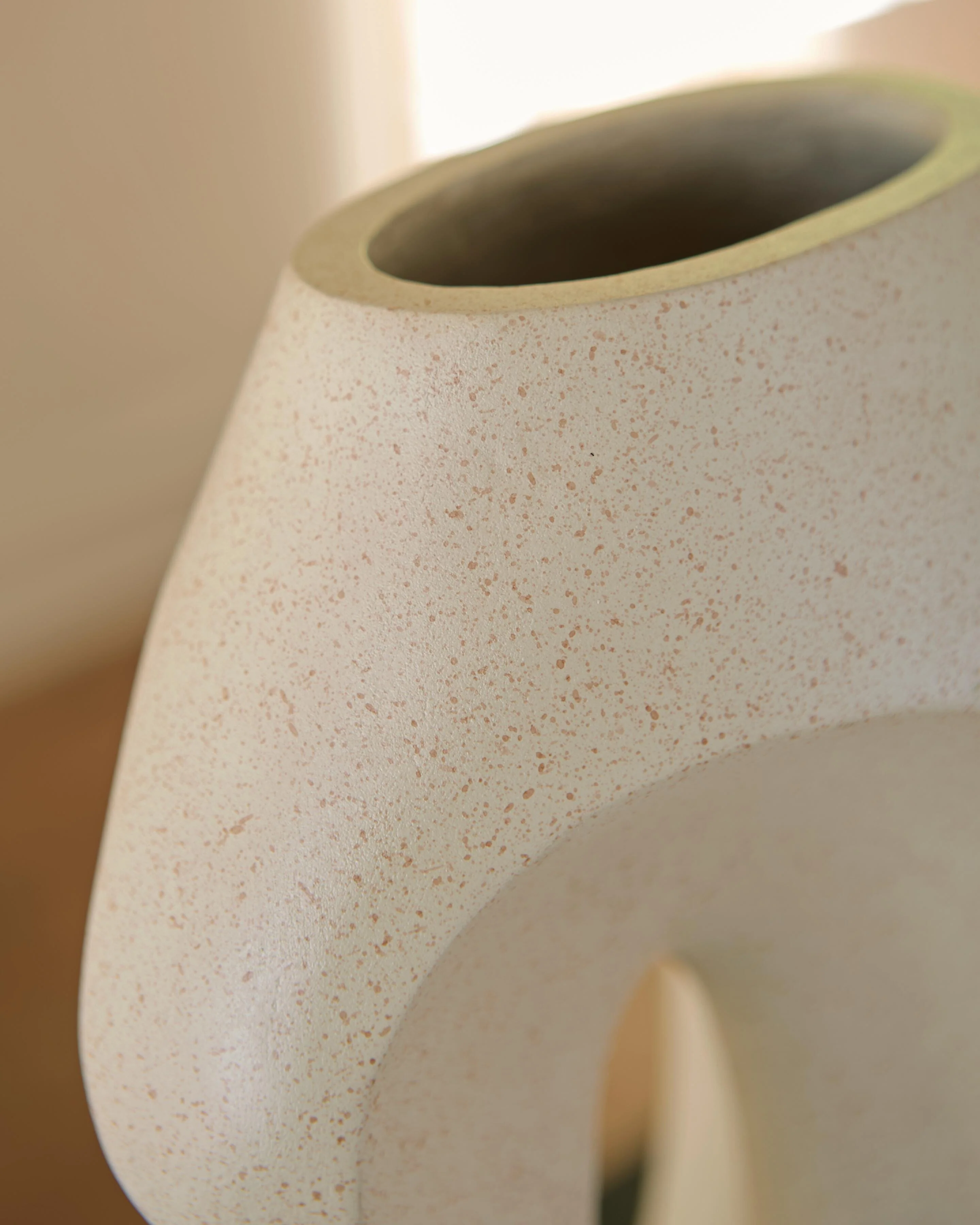 Odion Vase - Image 9