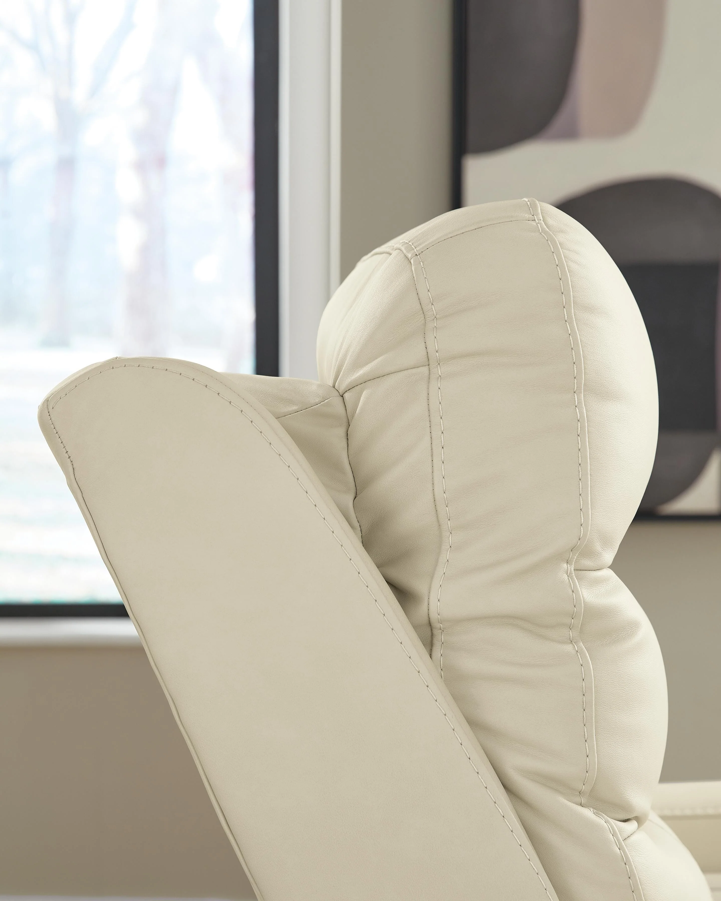 Pennacle Pier Power Recliner - Image 11