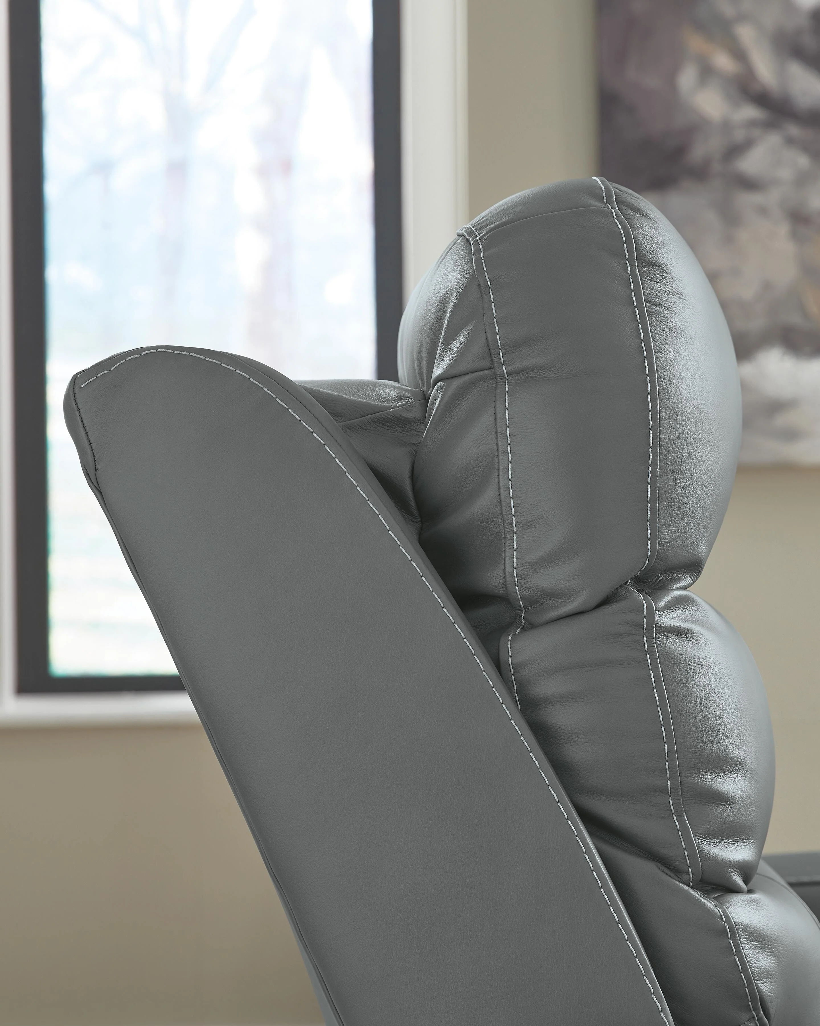 Pennacle Pier Power Recliner - Image 24