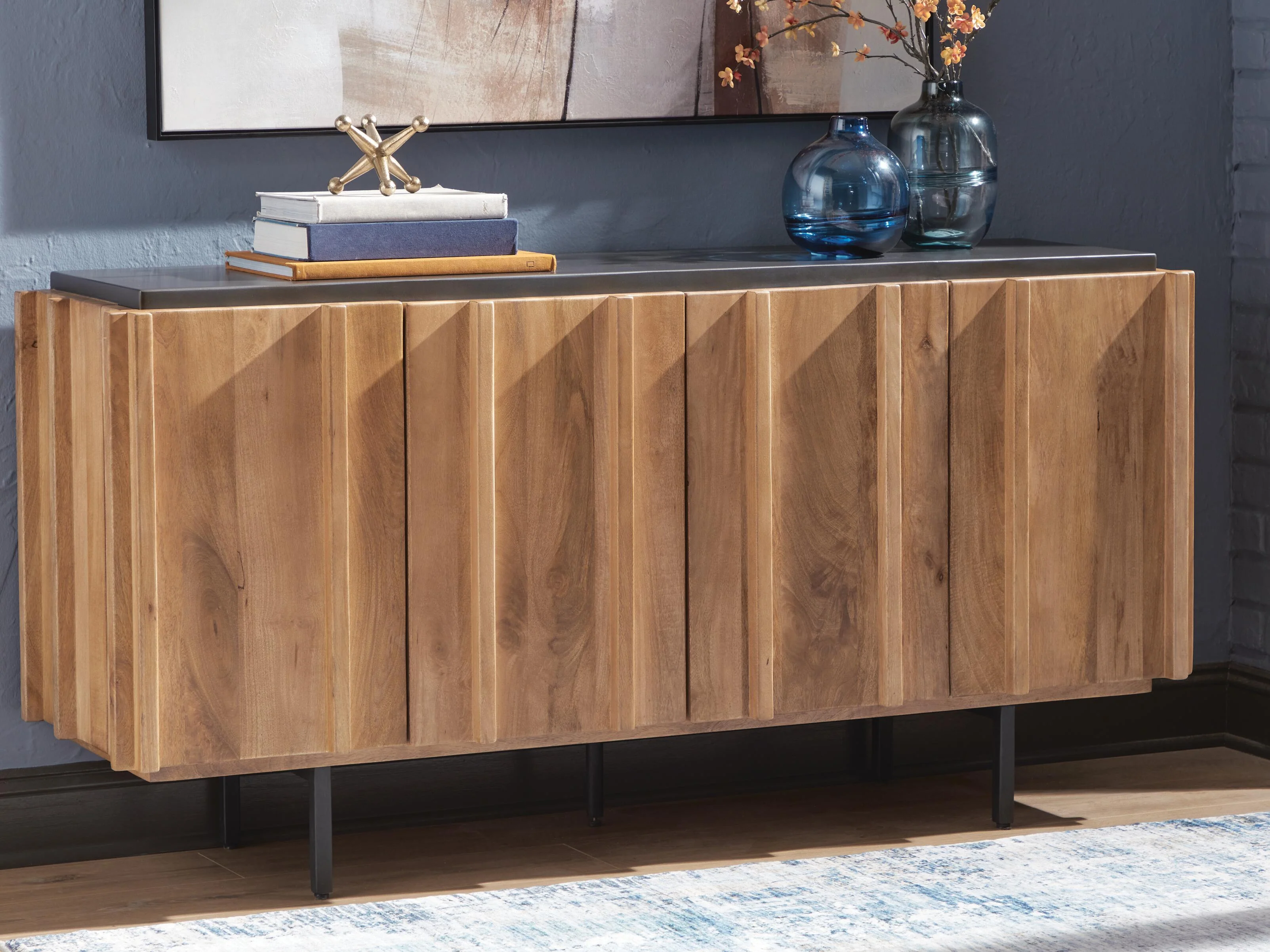 Quintavious Accent Cabinet - Image 2