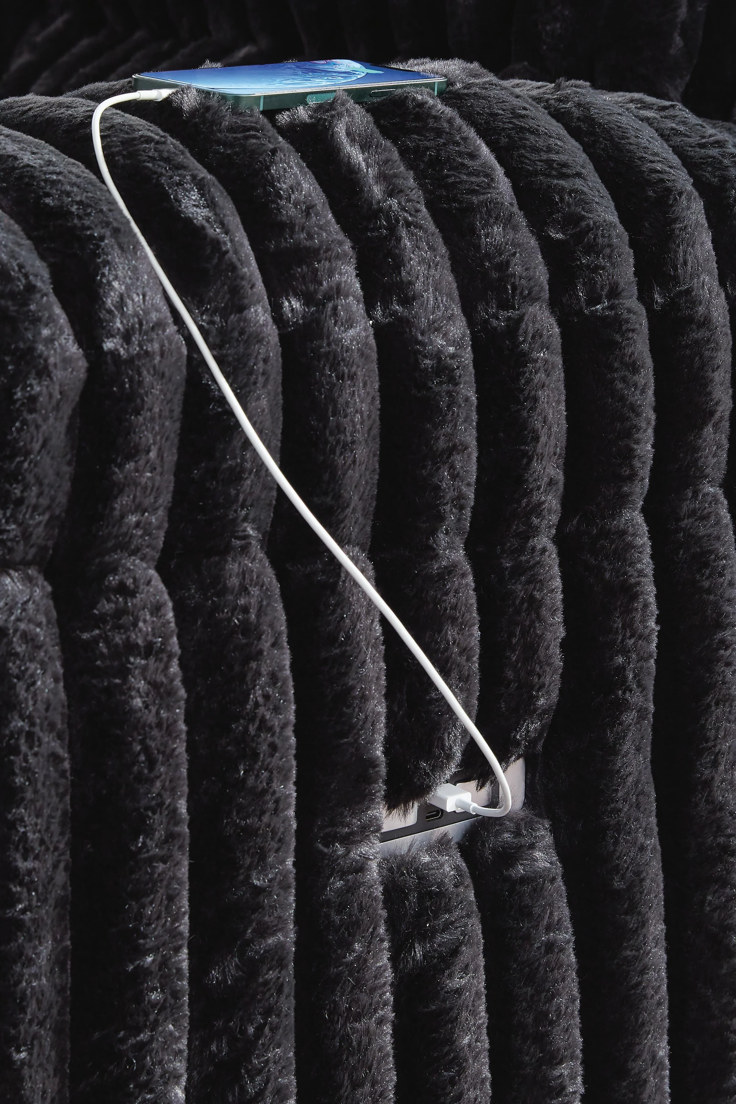 Rhine Falls Power Recliner - Image 7