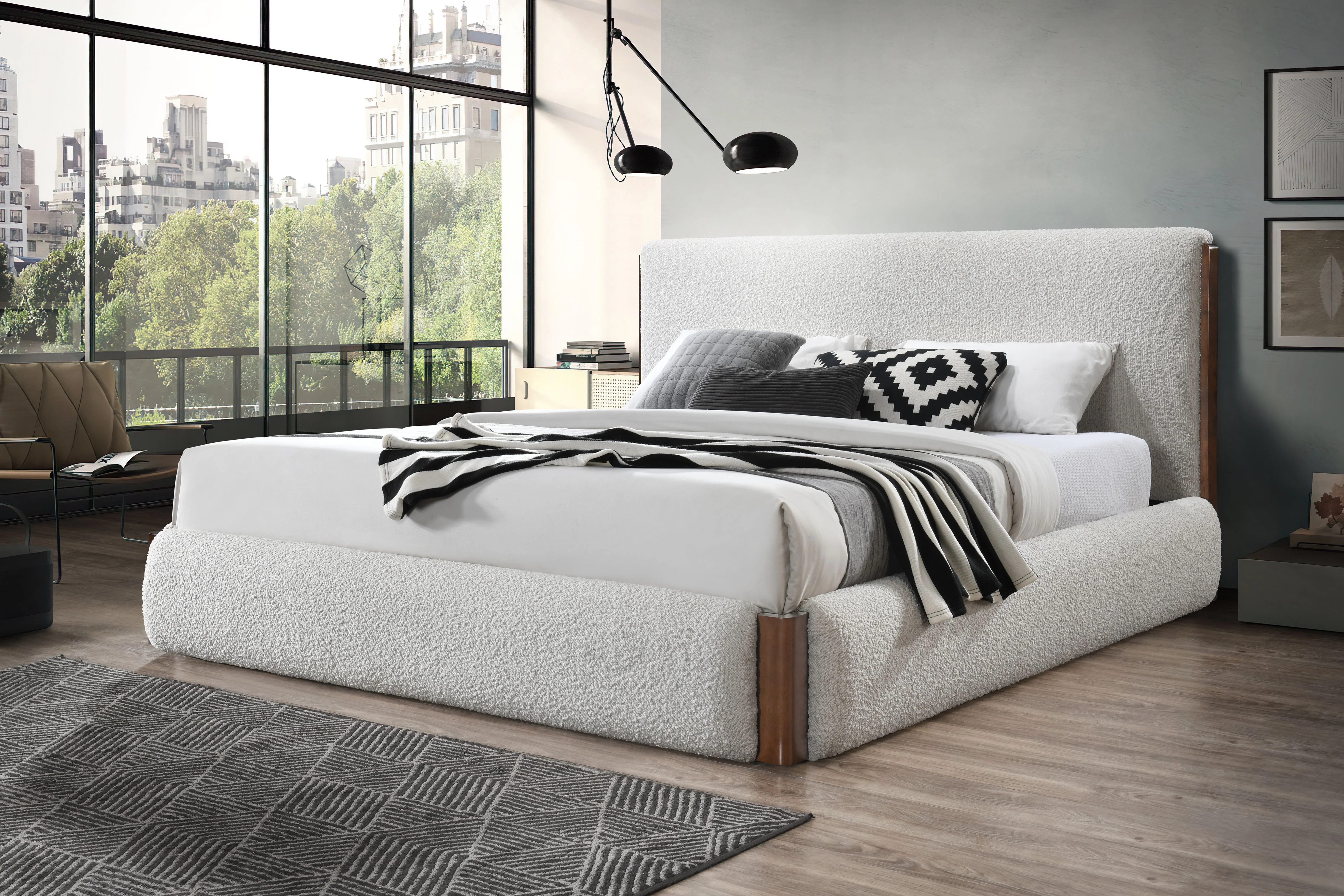 Sandro Eastern King Bed - Image 17
