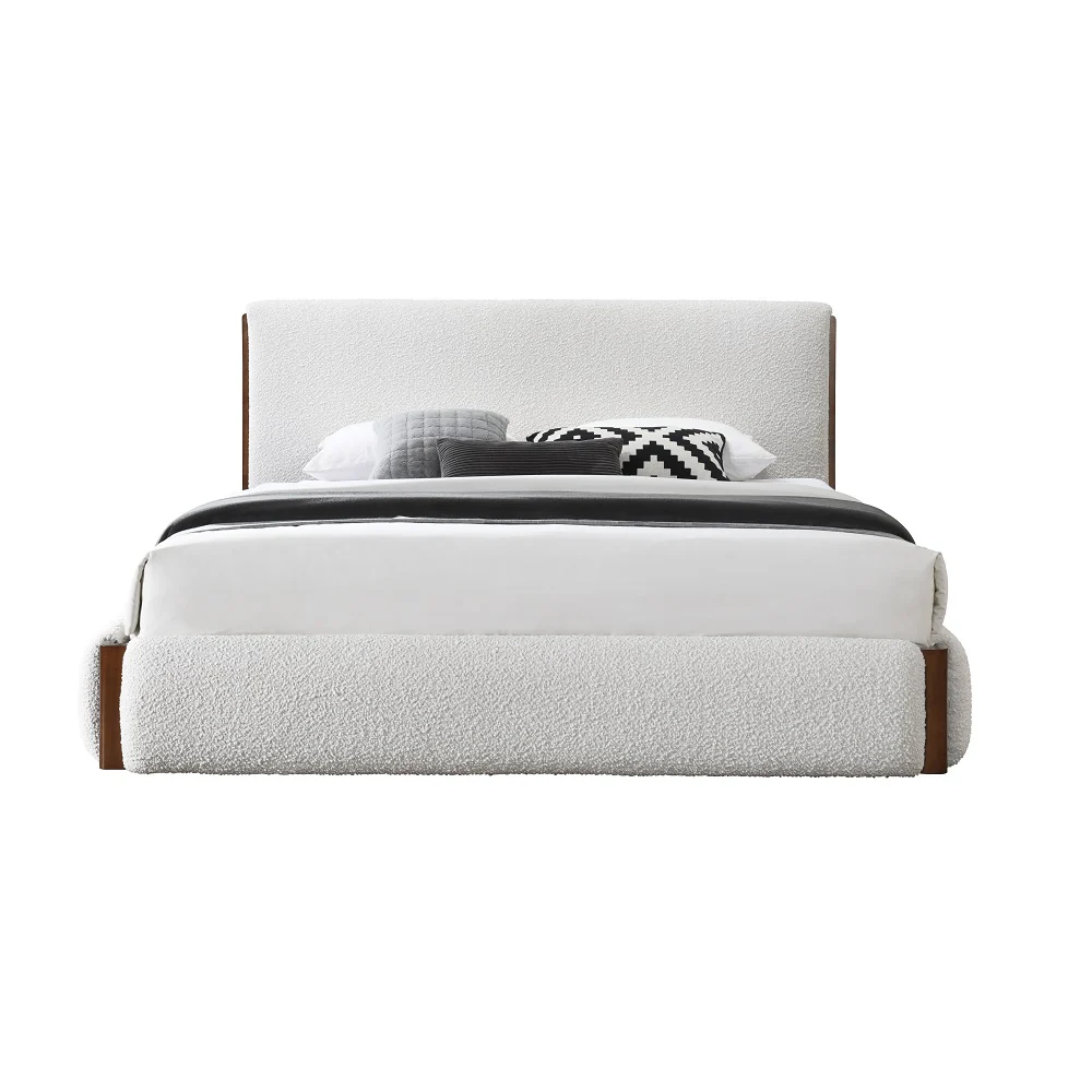 Sandro Eastern King Bed - Image 3