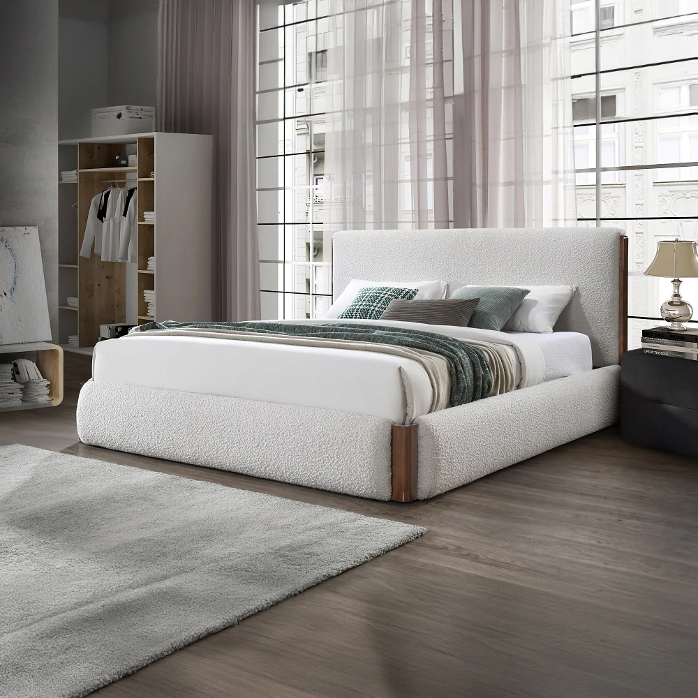 Sandro Eastern King Bed - Image 7