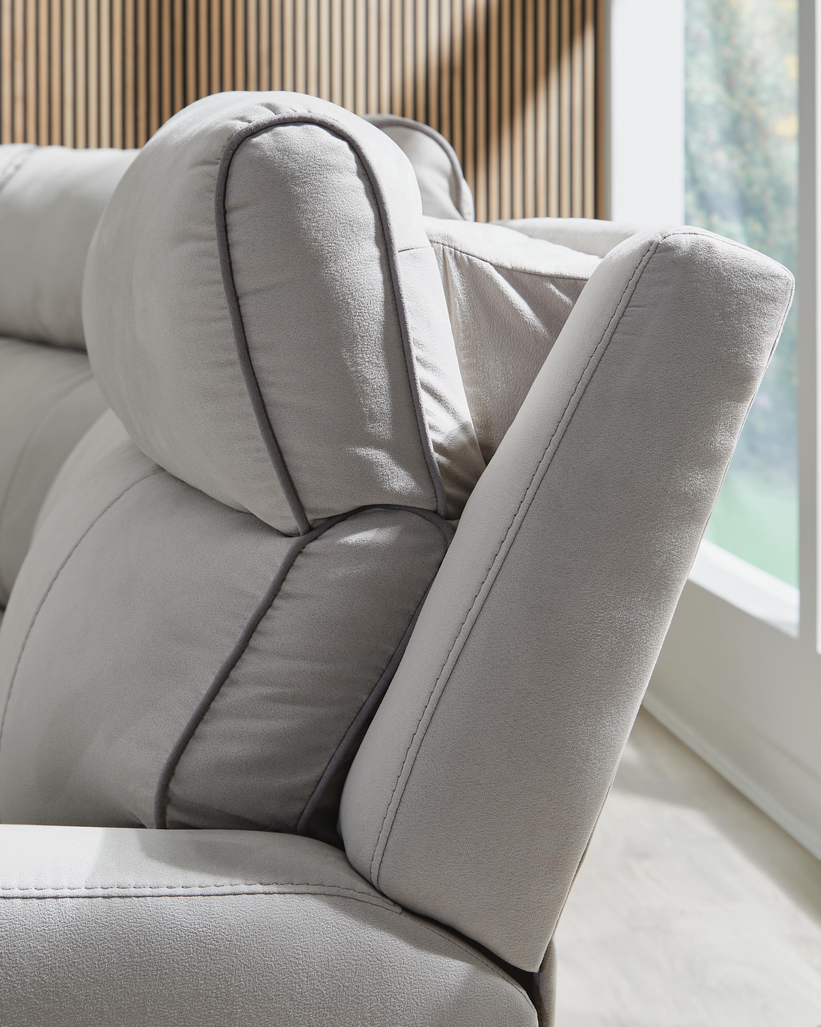 Social Pointe Reclining Sectional with Storage Console - Image 3