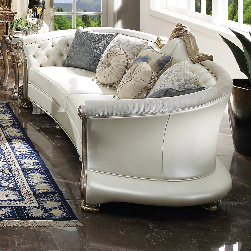 Sofa w/7 Pillows