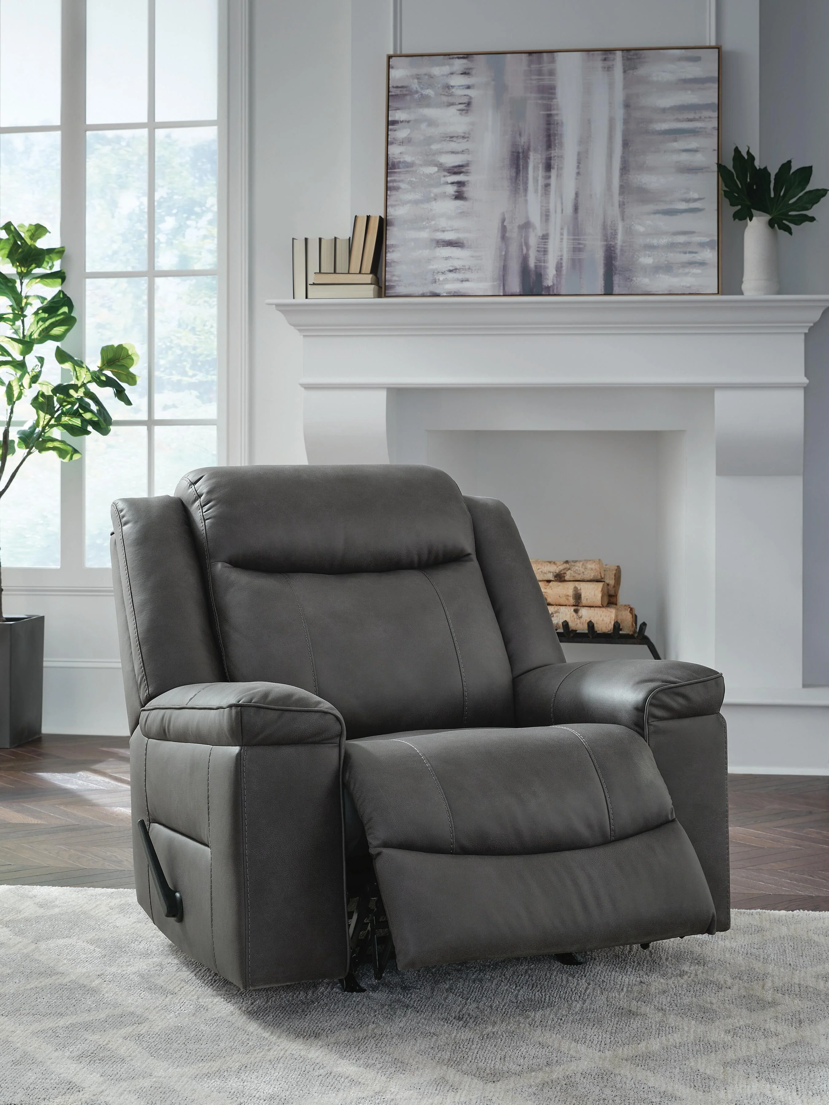 Status Check Recliner - Image 17