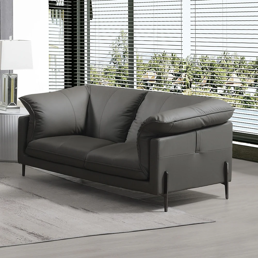 Tadi Loveseat