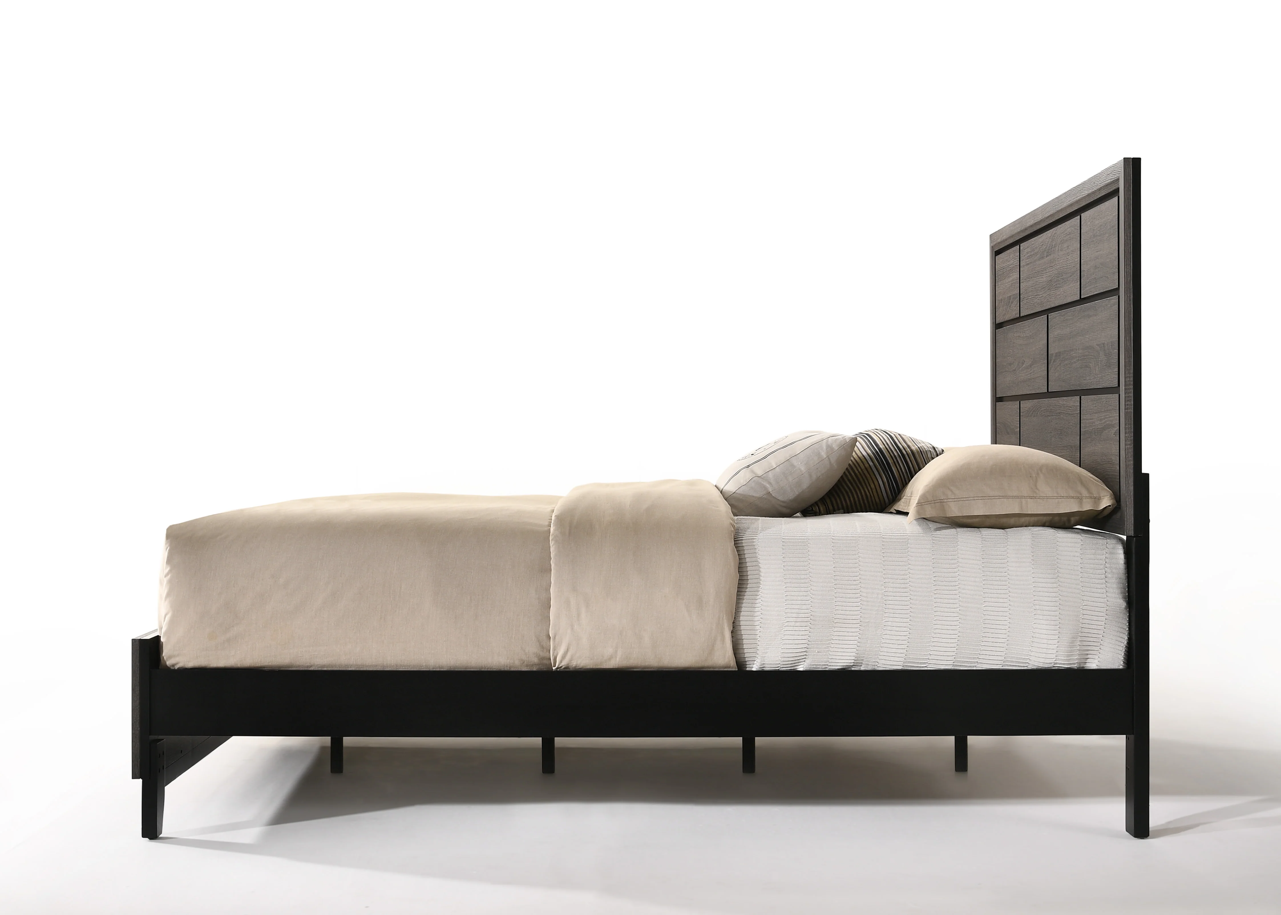 Valdemar Eastern King Bed - Image 8