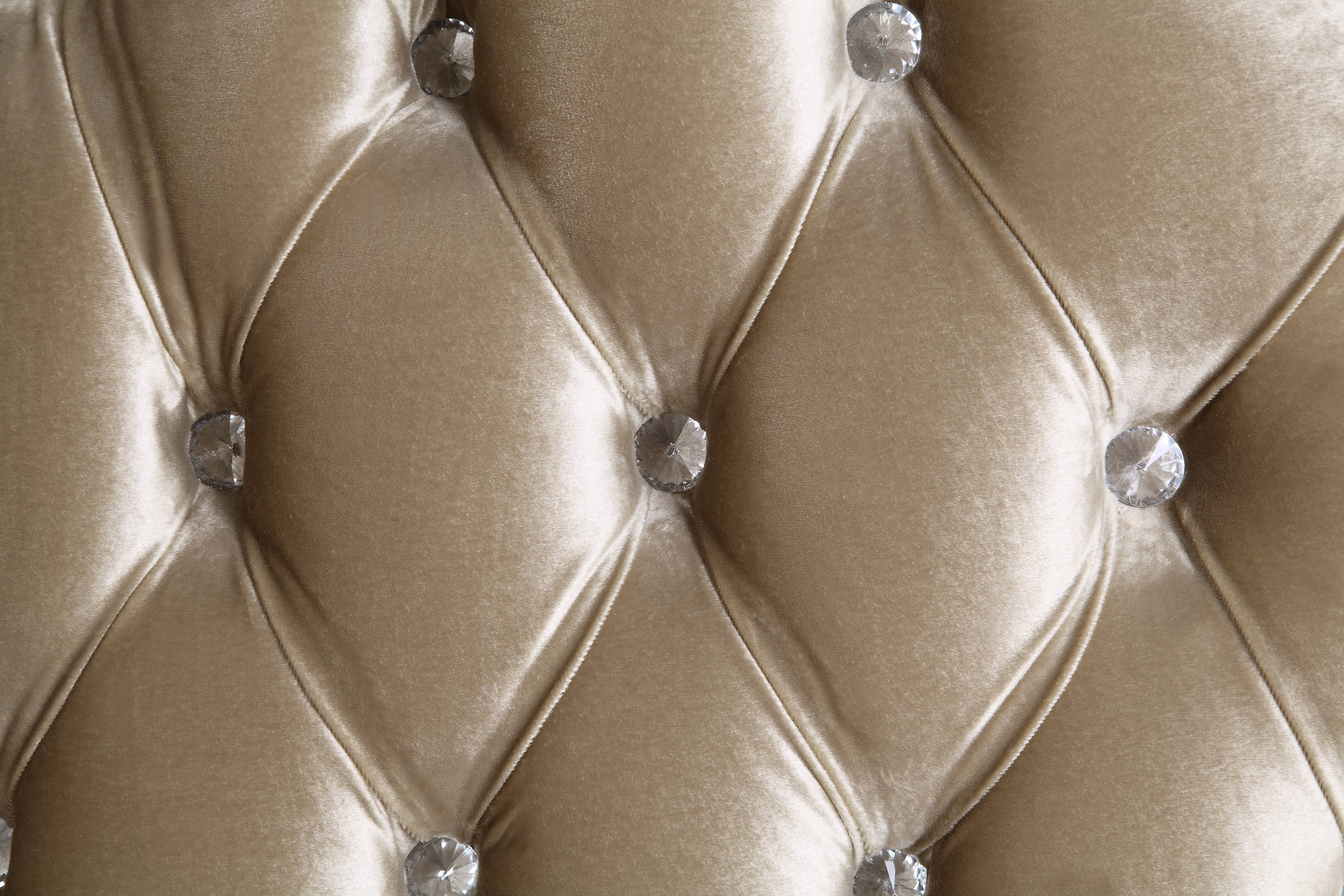 Vanaheim Sofa w/7 Pillows - Image 12
