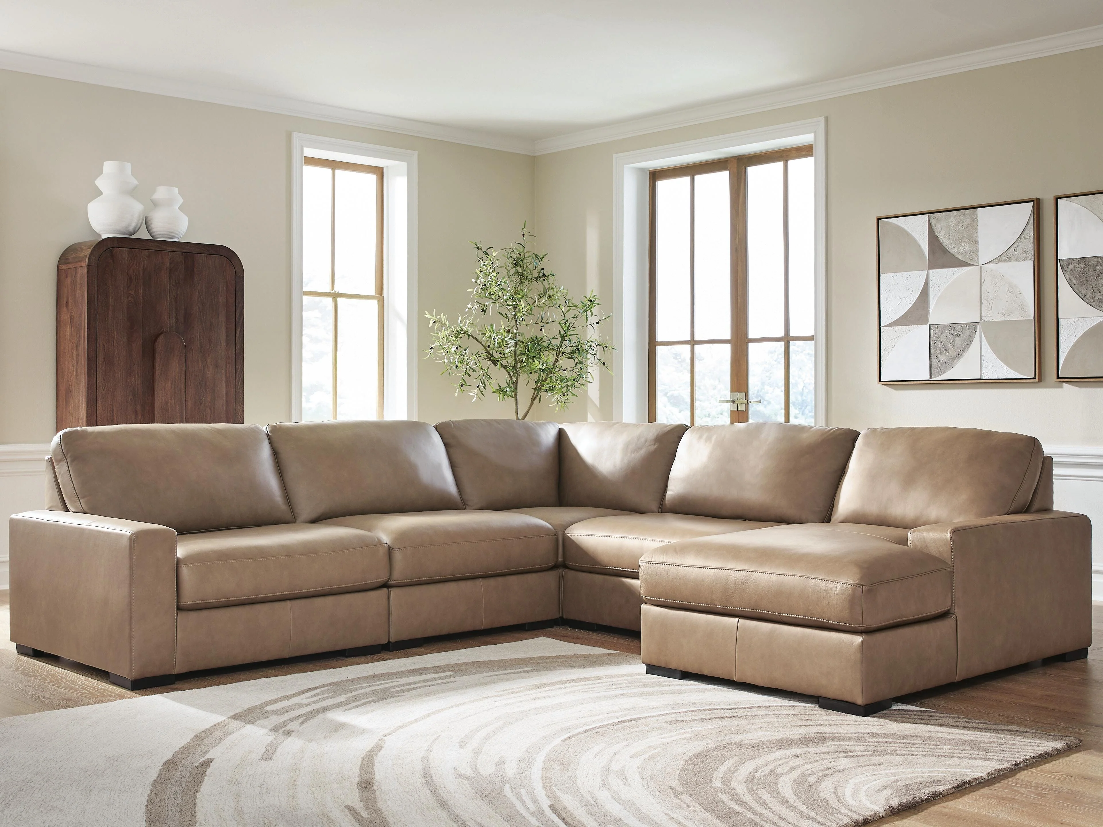 Veronella Sectional with Chaise - Image 14