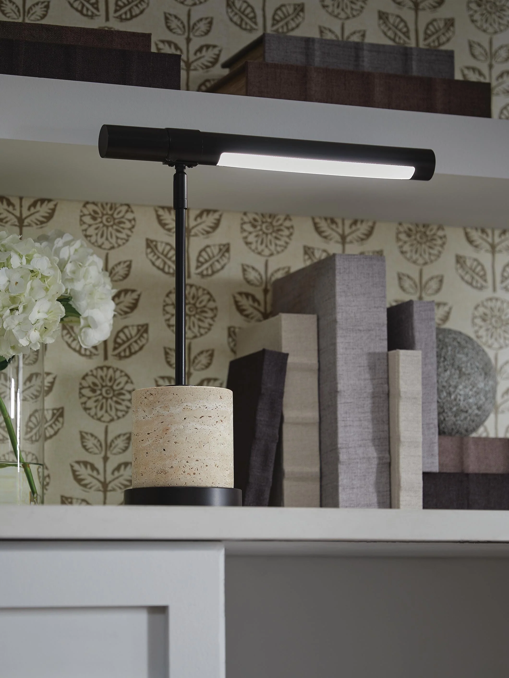 Vinmour Desk Lamp - Image 2