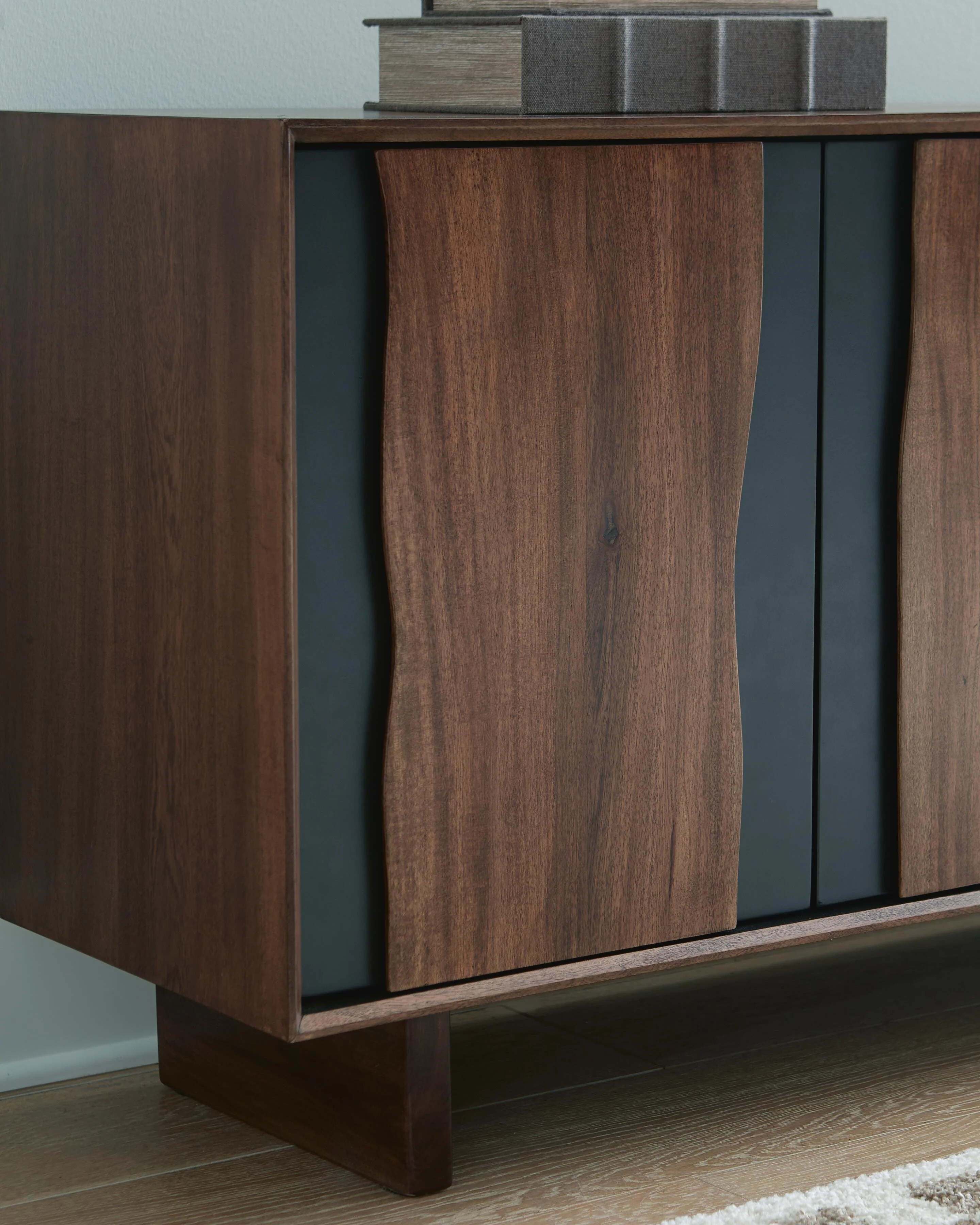 Welby Accent Cabinet - Image 7