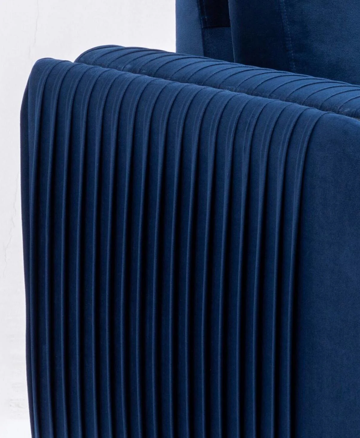 Wenona Sofa - Image 10